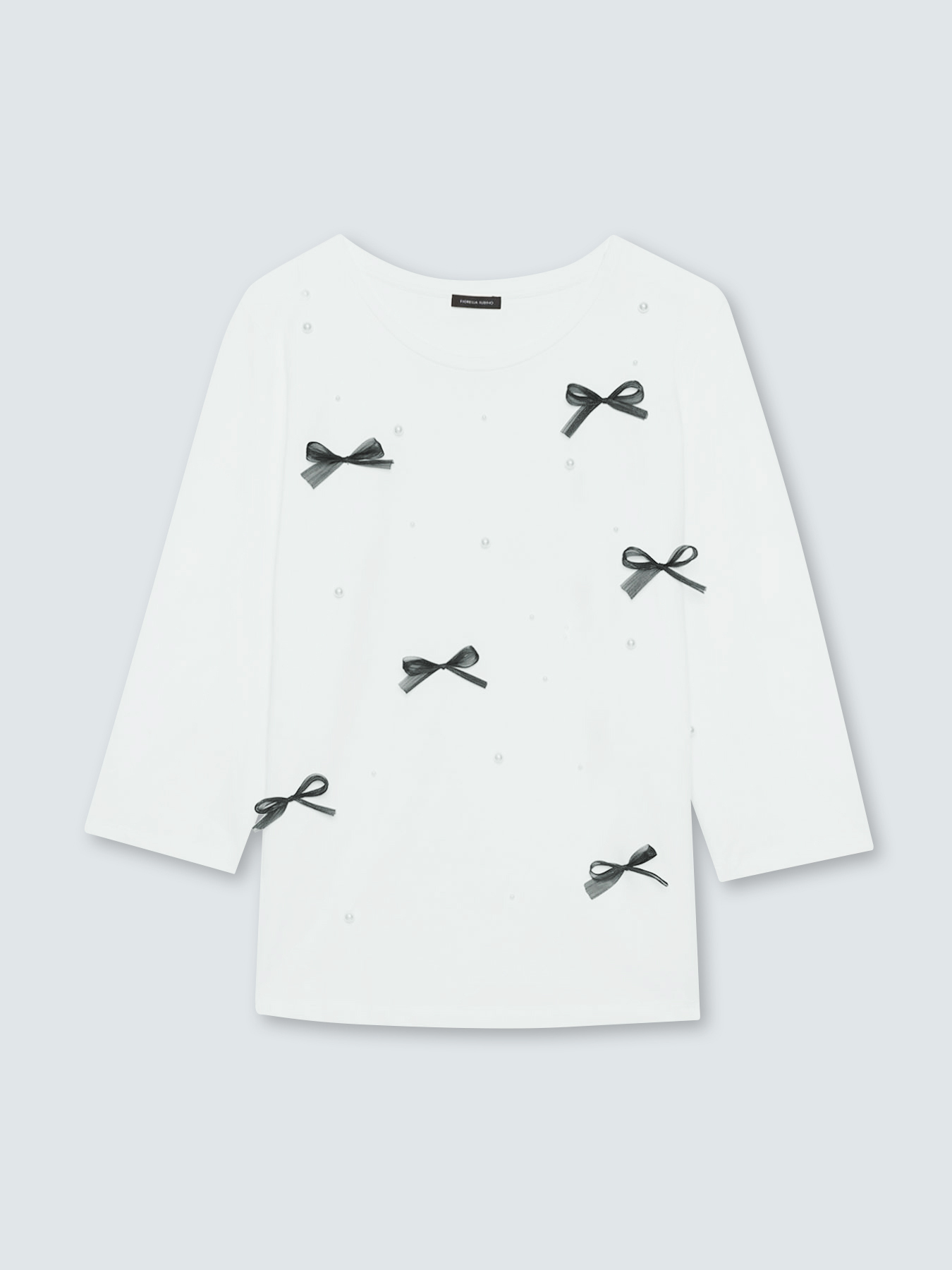 Cotton t-shirt with pearls and bows image number 4