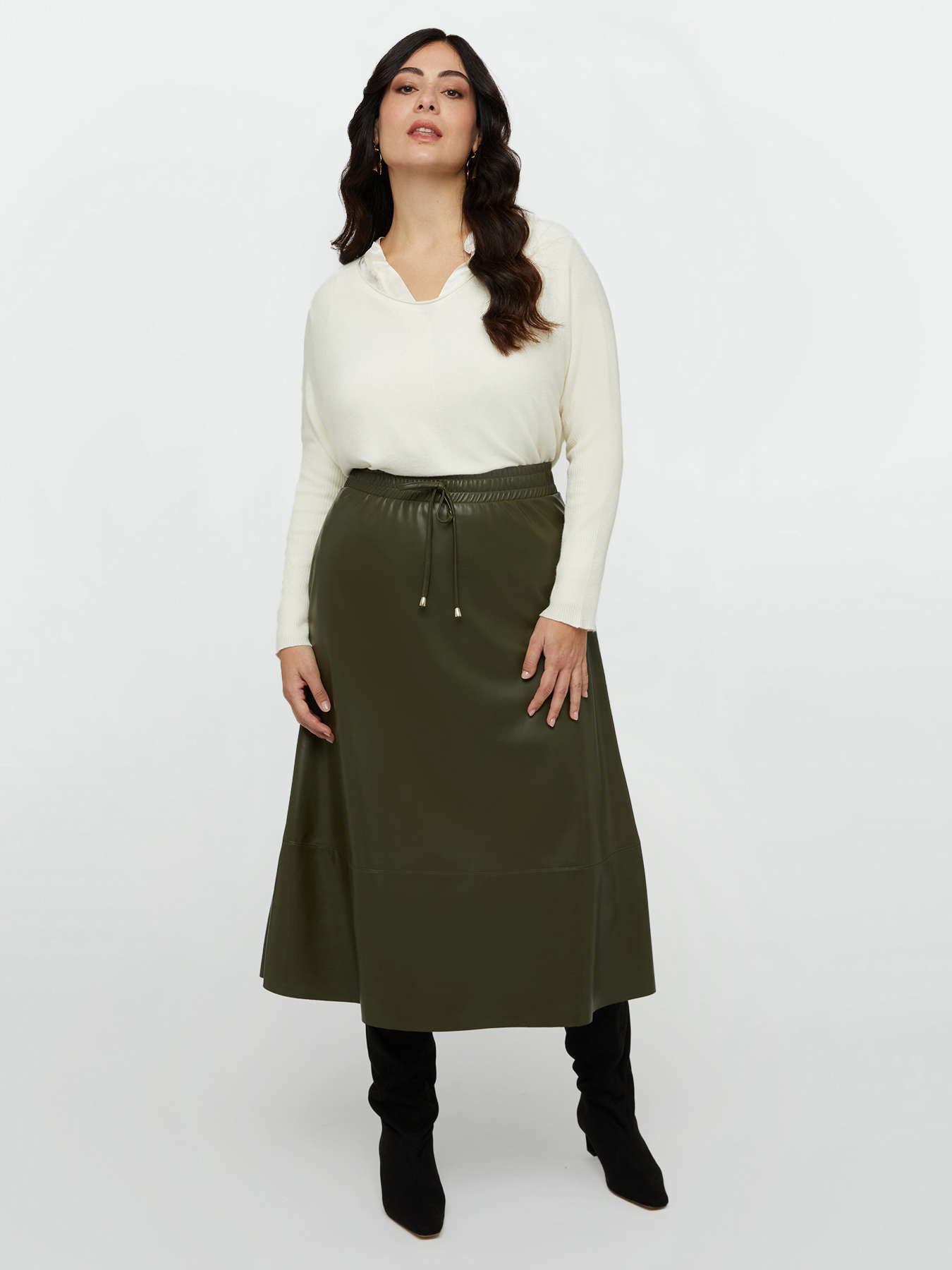 Glossy fabric flared skirt image number 0