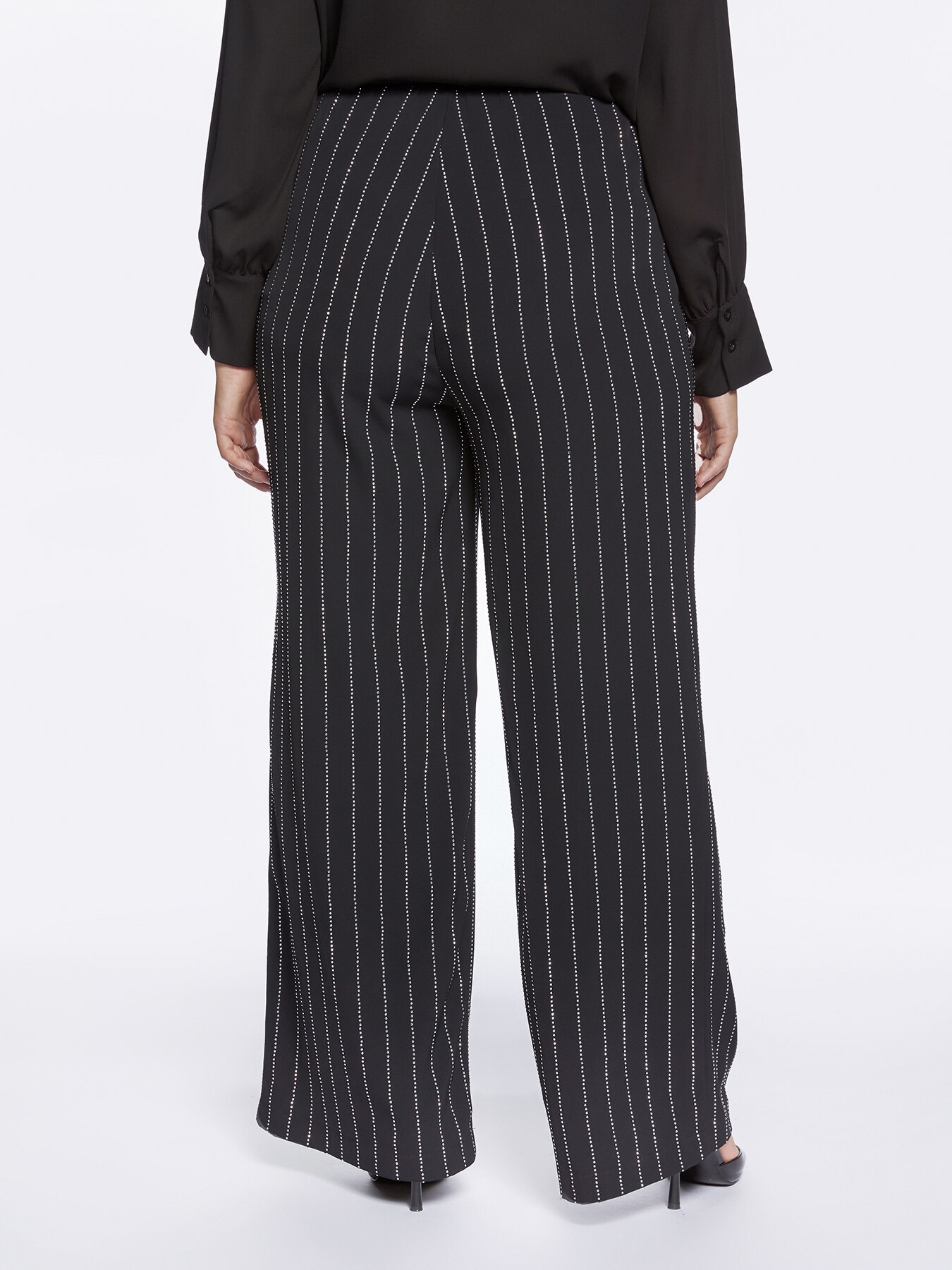 Pantaloni con gessatura in piccole borchie image number 1