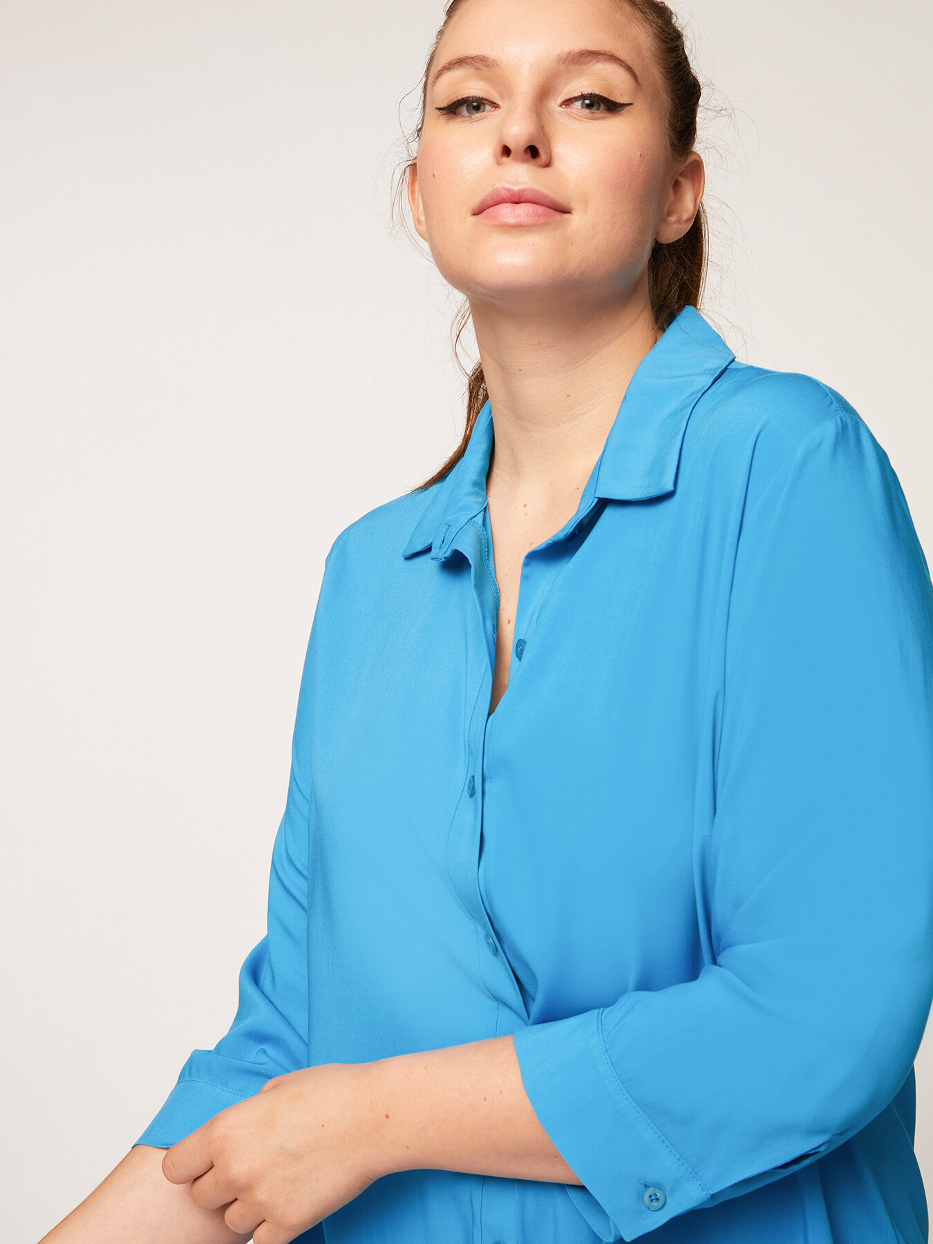 Chemise longue en viscose image number 2