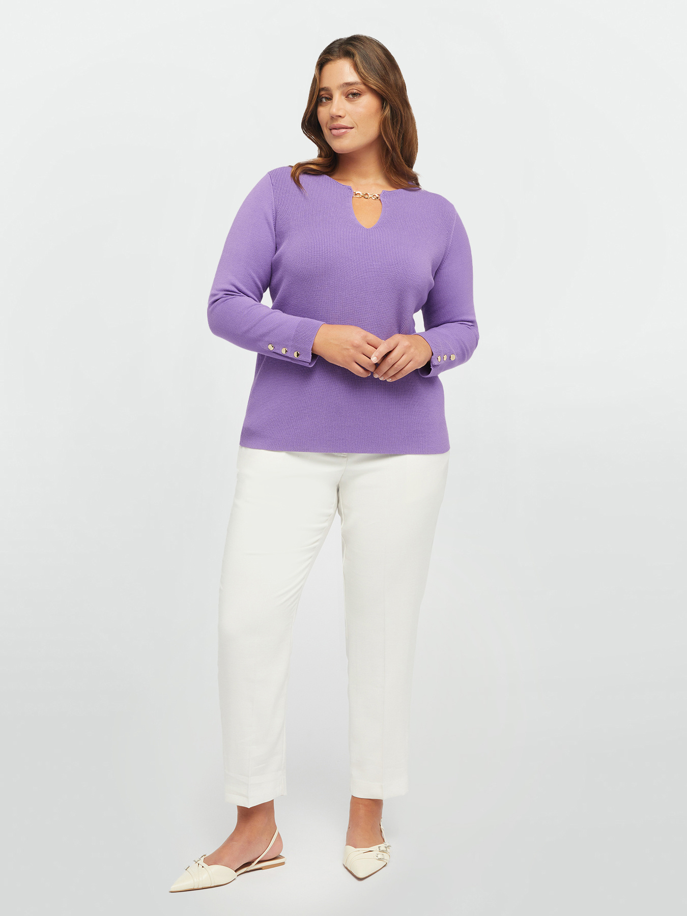 Pullover mit Kettenschlaufe am Halsausschnitt image number 3