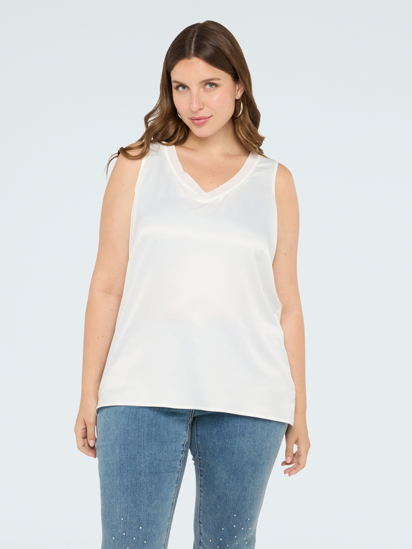 Two-material top with V-neck image number 2