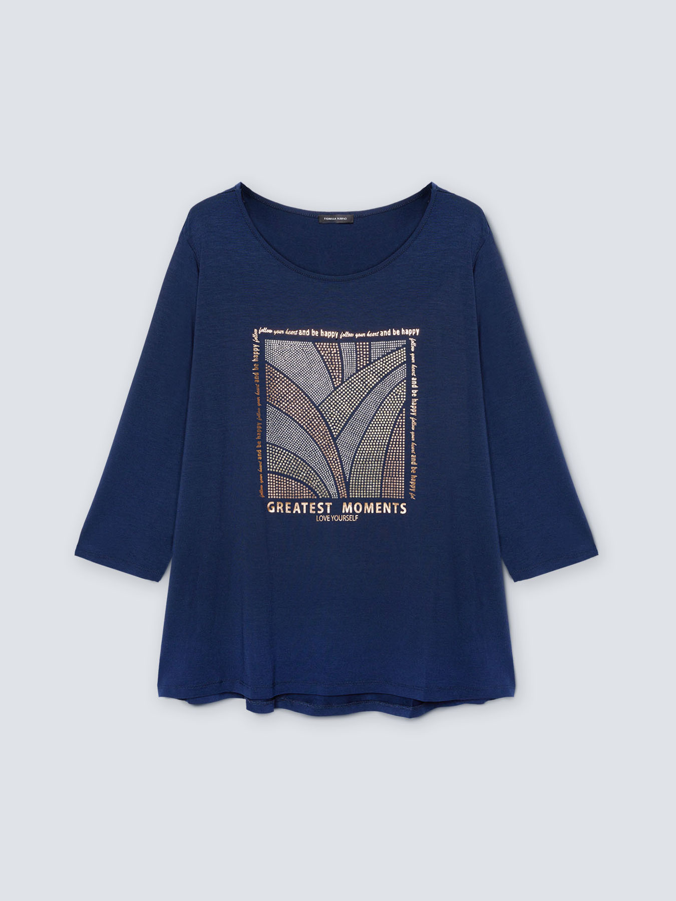 T-shirt con stampa e applicazioni