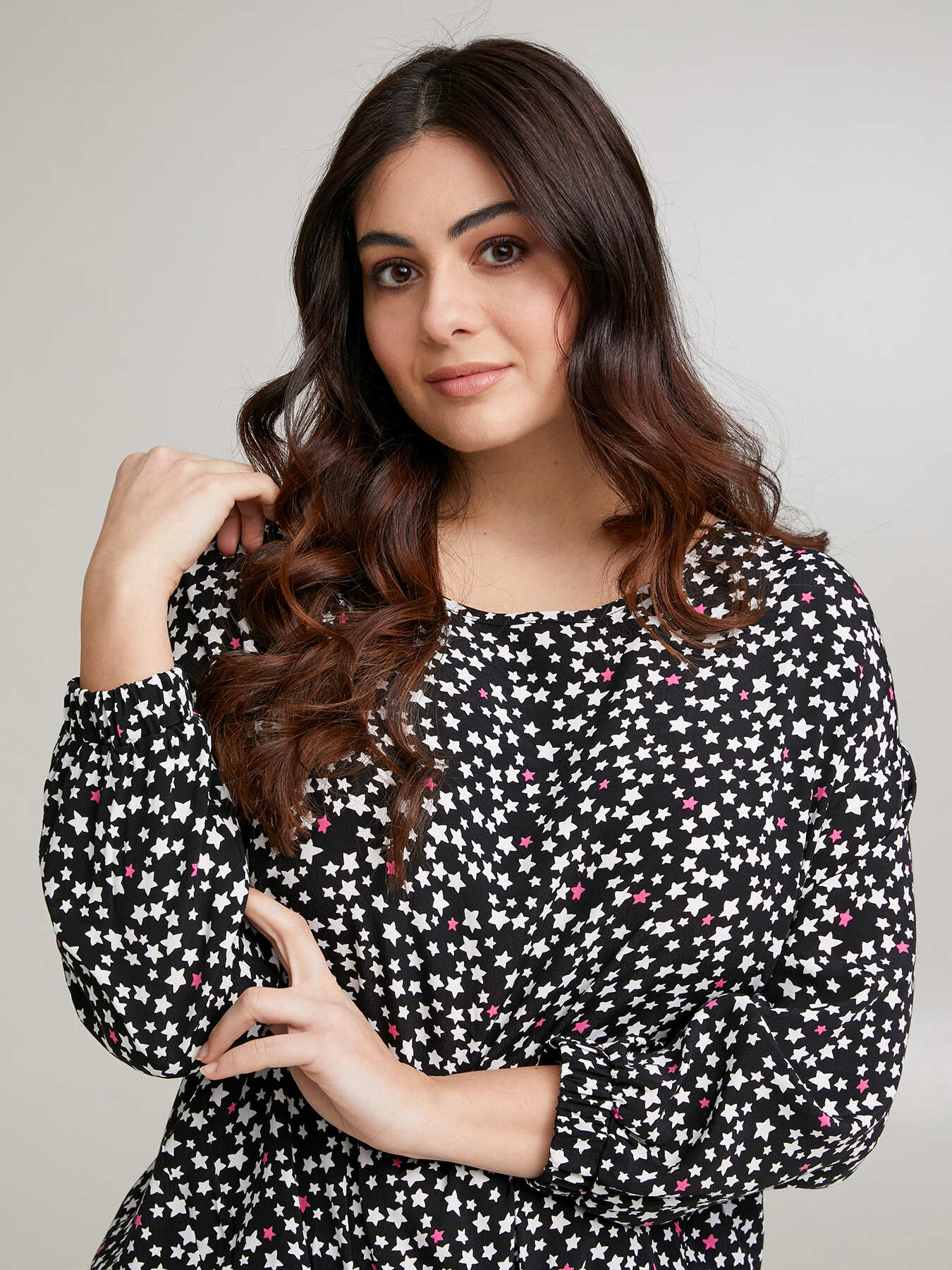 Bluse mit Sternendruck image number 0