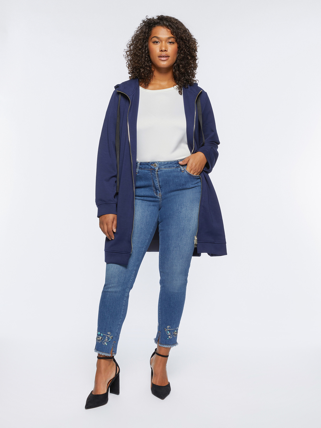 Vaqueros skinny Giada con rico bordado image number 2