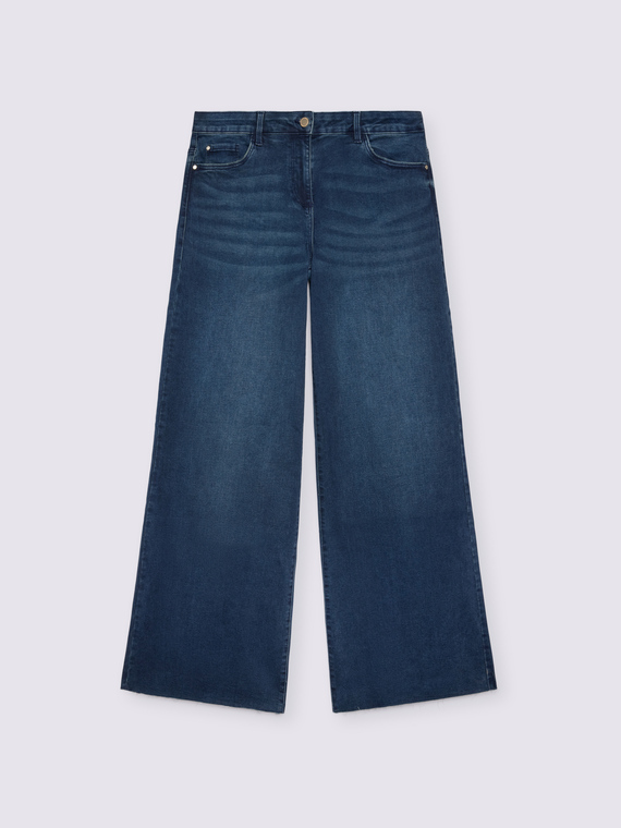 Wide leg jeans in blue wash