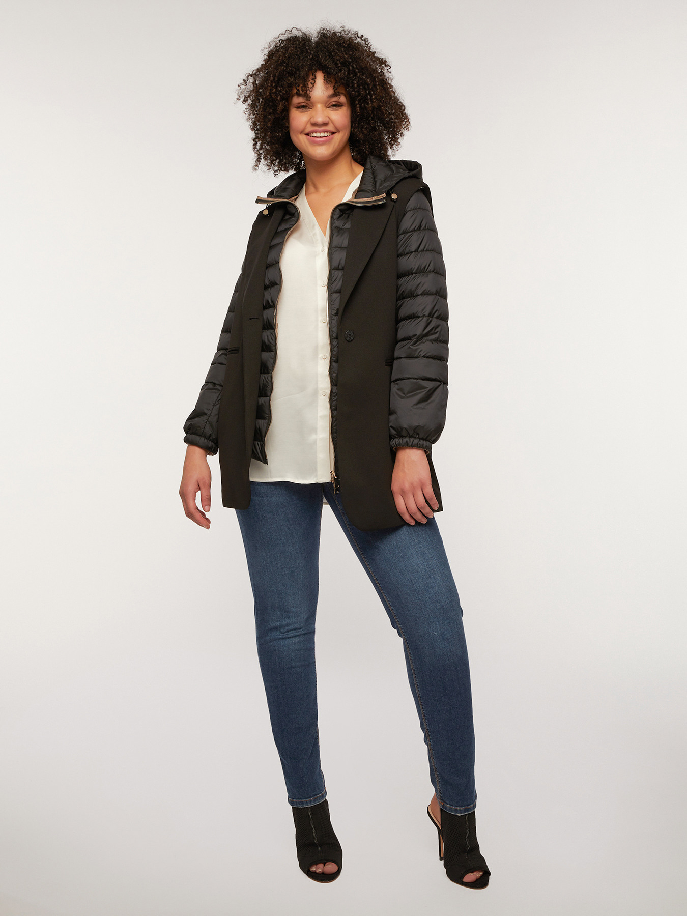 Down jacket with removable sleeves image number 2