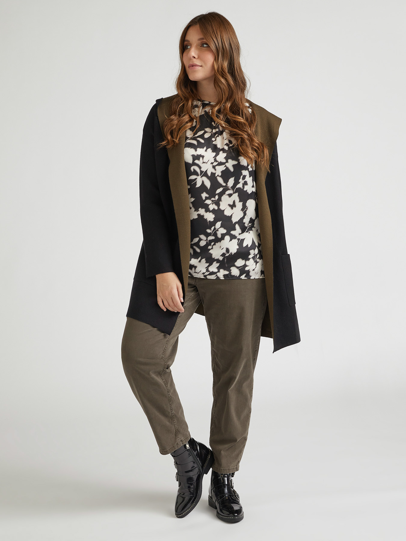 Zweifarbiger Cardigan mit Kapuze image number 0