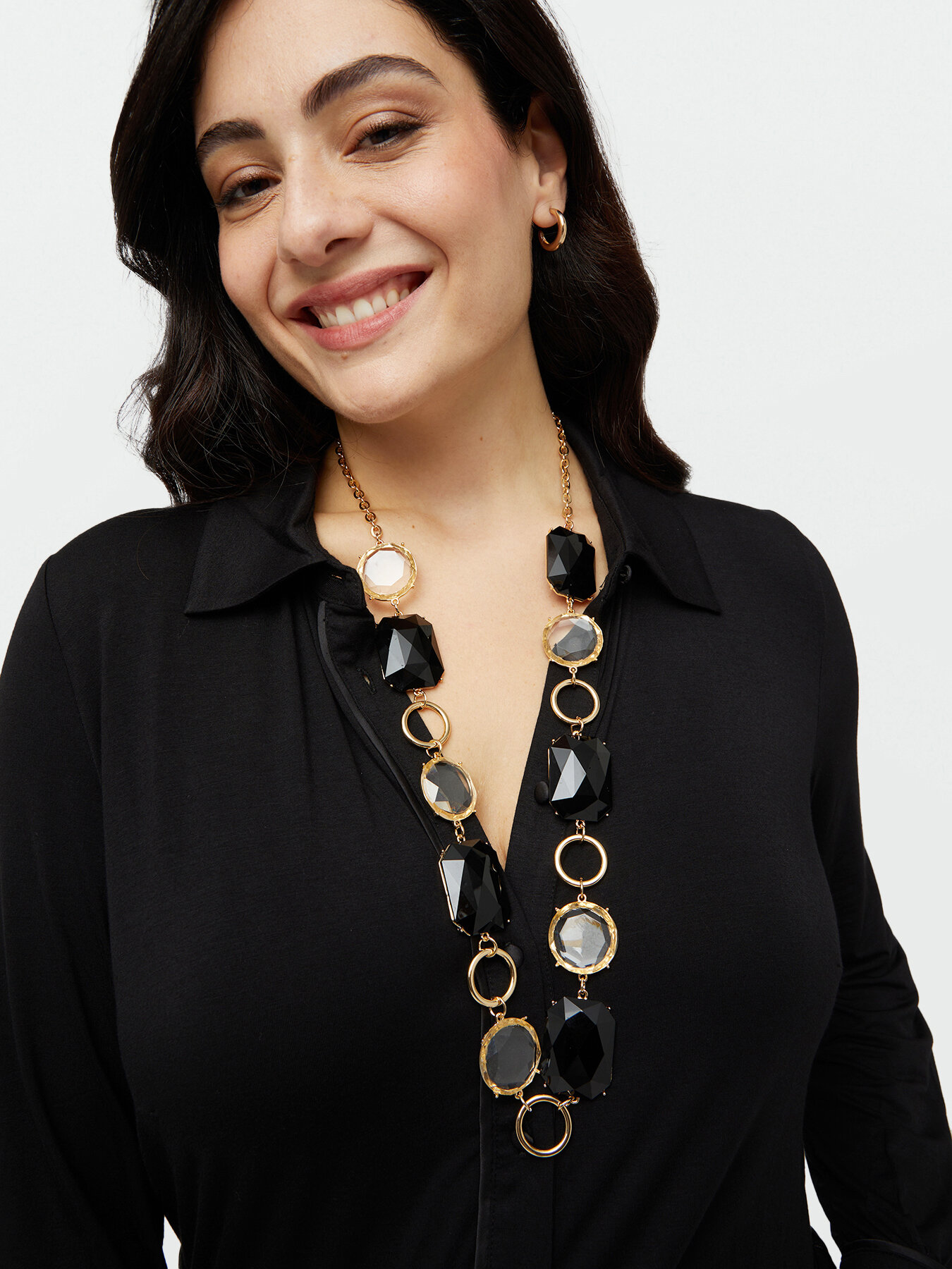 Long necklace with round pendants and black stones image number 0