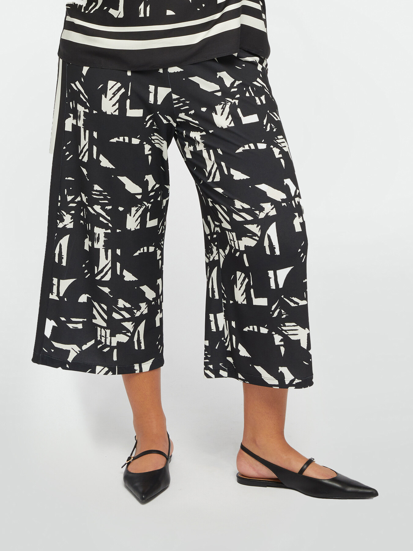 Pantaloni coulotte con stampa image number 0