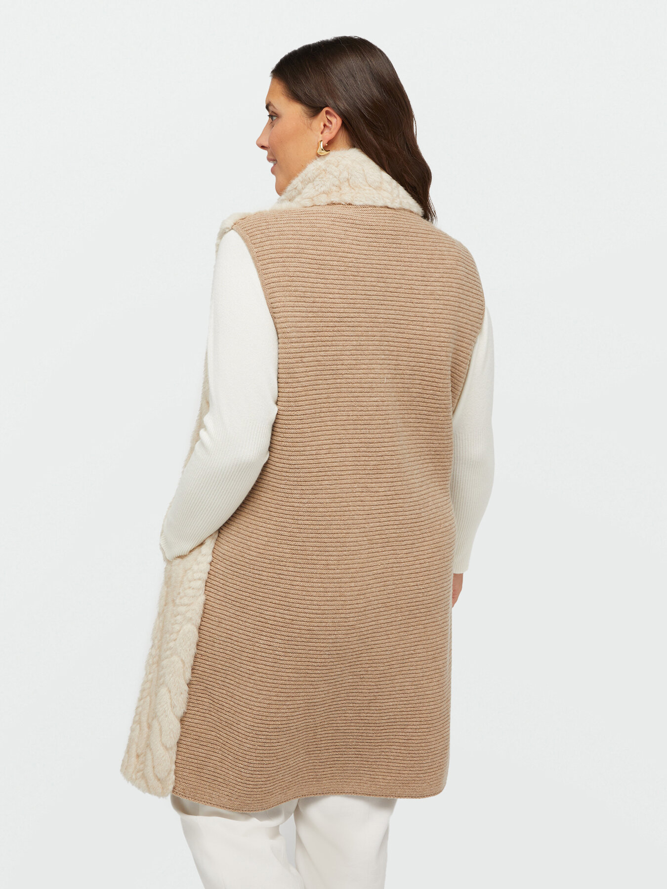 Maxi gilet misto lana morbido a trecce image number 1