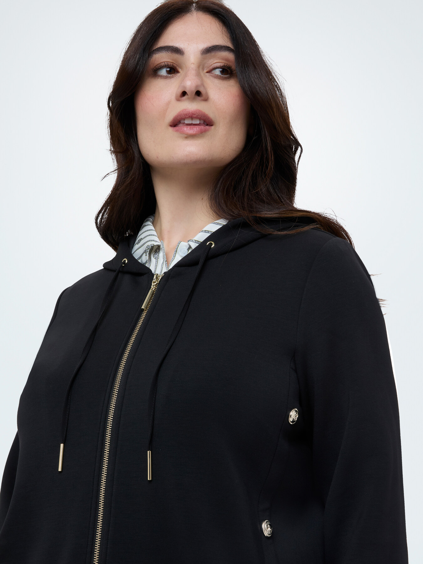 Zip-up hoodie image number 3