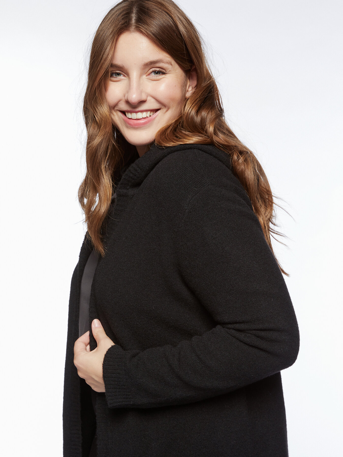 C&aacute;rdigan abierto con capucha image number 3