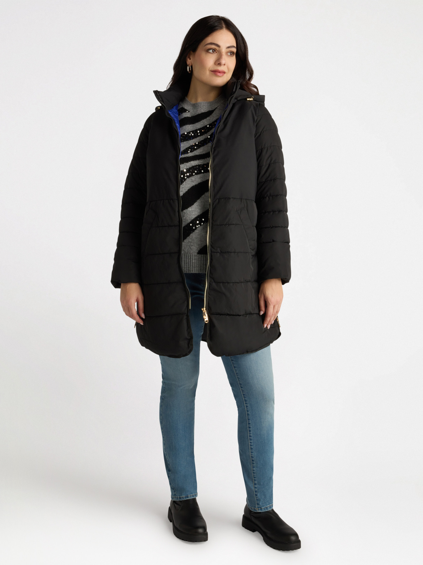 Down jacket with hood image number 3