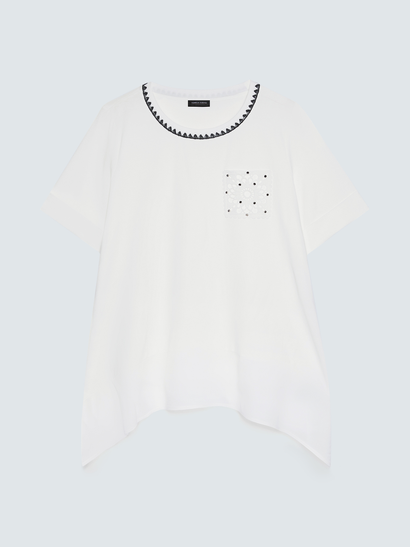 T-shirt en jersey avec d&eacute;tail crochet image number 4