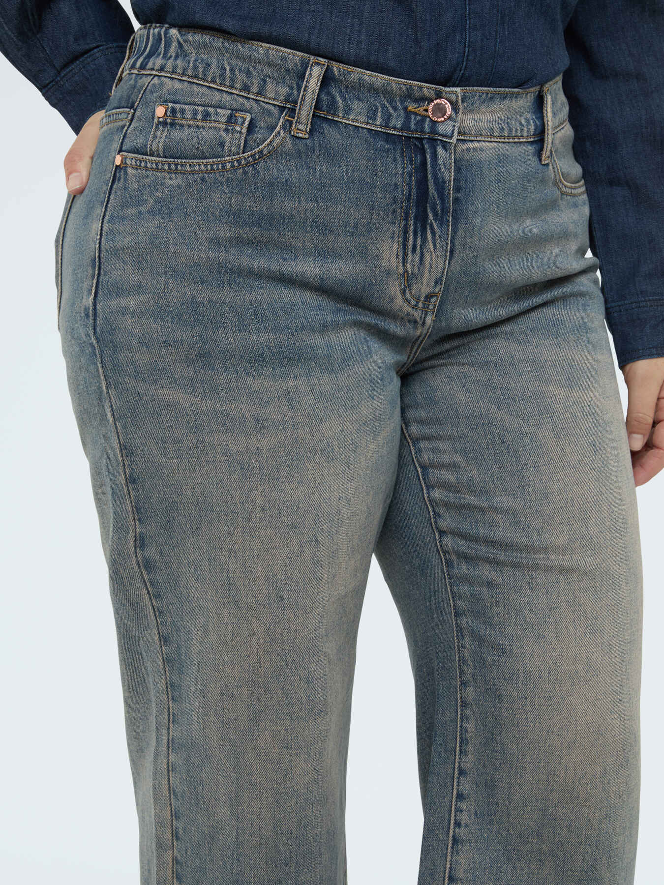 Cropped Jeans mit Washed-Waschung image number 3