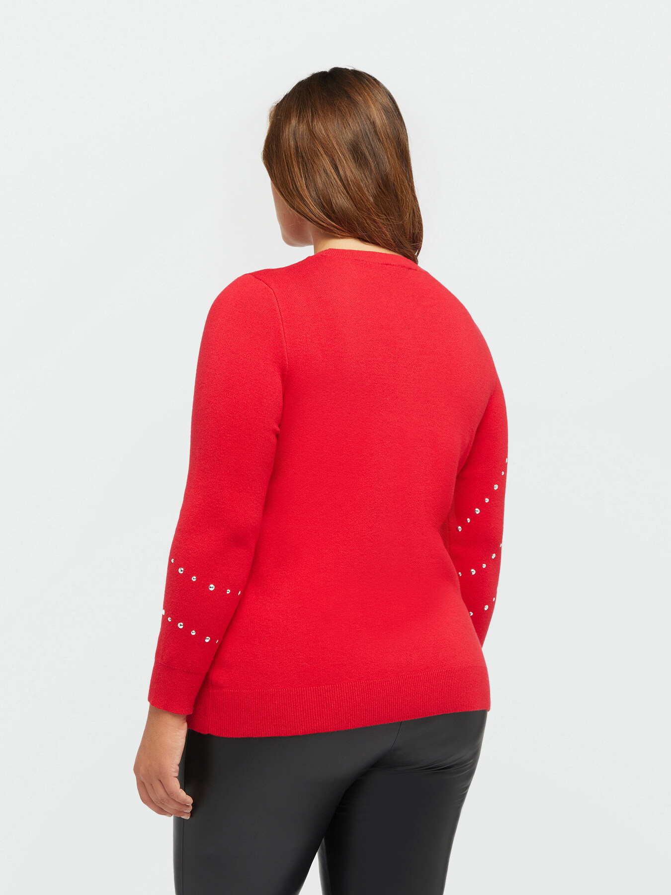 Pull avec cabochons image number 1