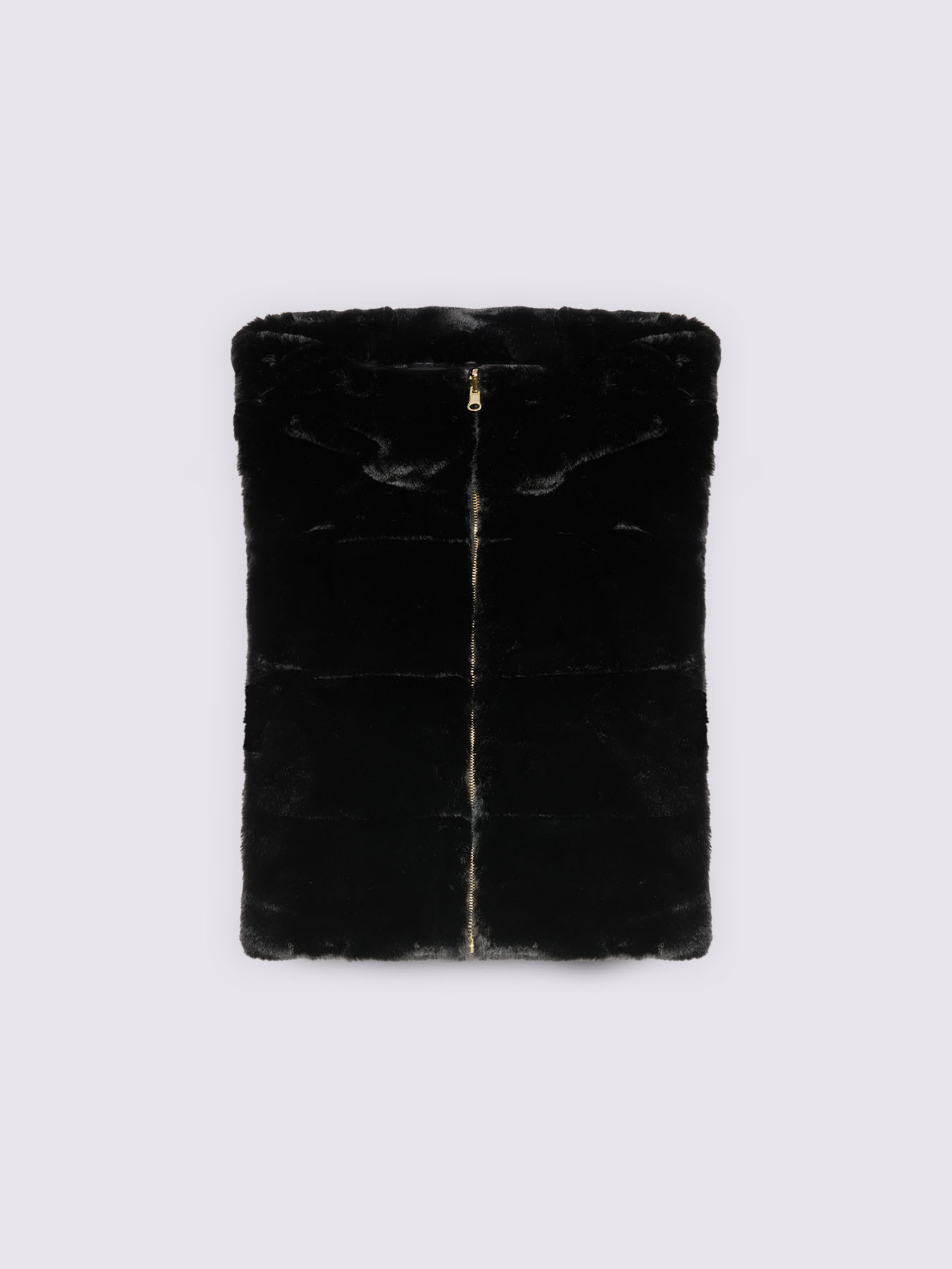 Bavette rembourr&eacute;e avec capuche en peluche image number 1