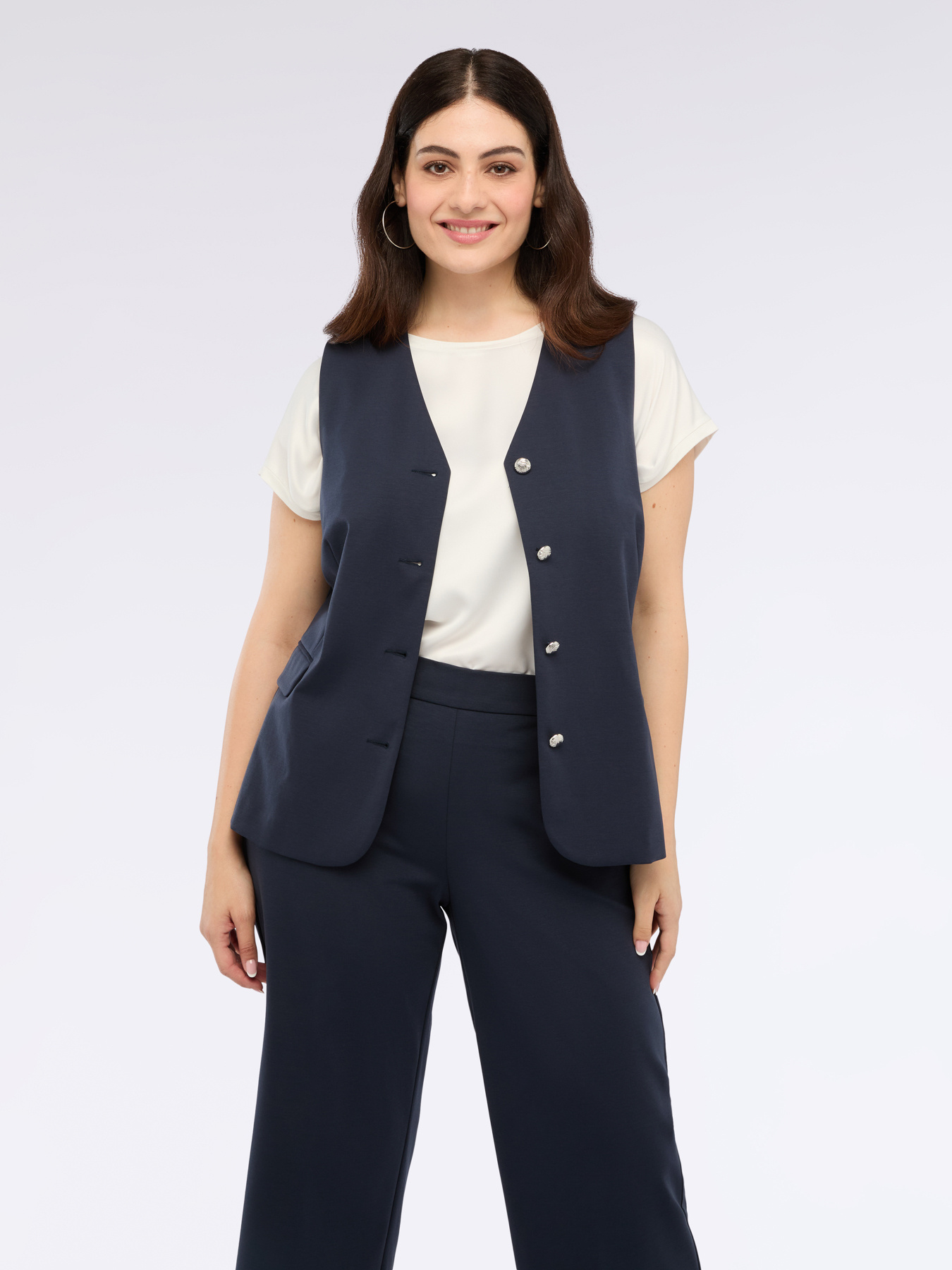 Strickweste aus Milano-Strick mit Kn&ouml;pfen image number 1