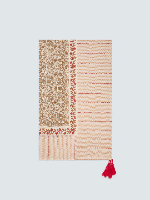 Scarf with tassels