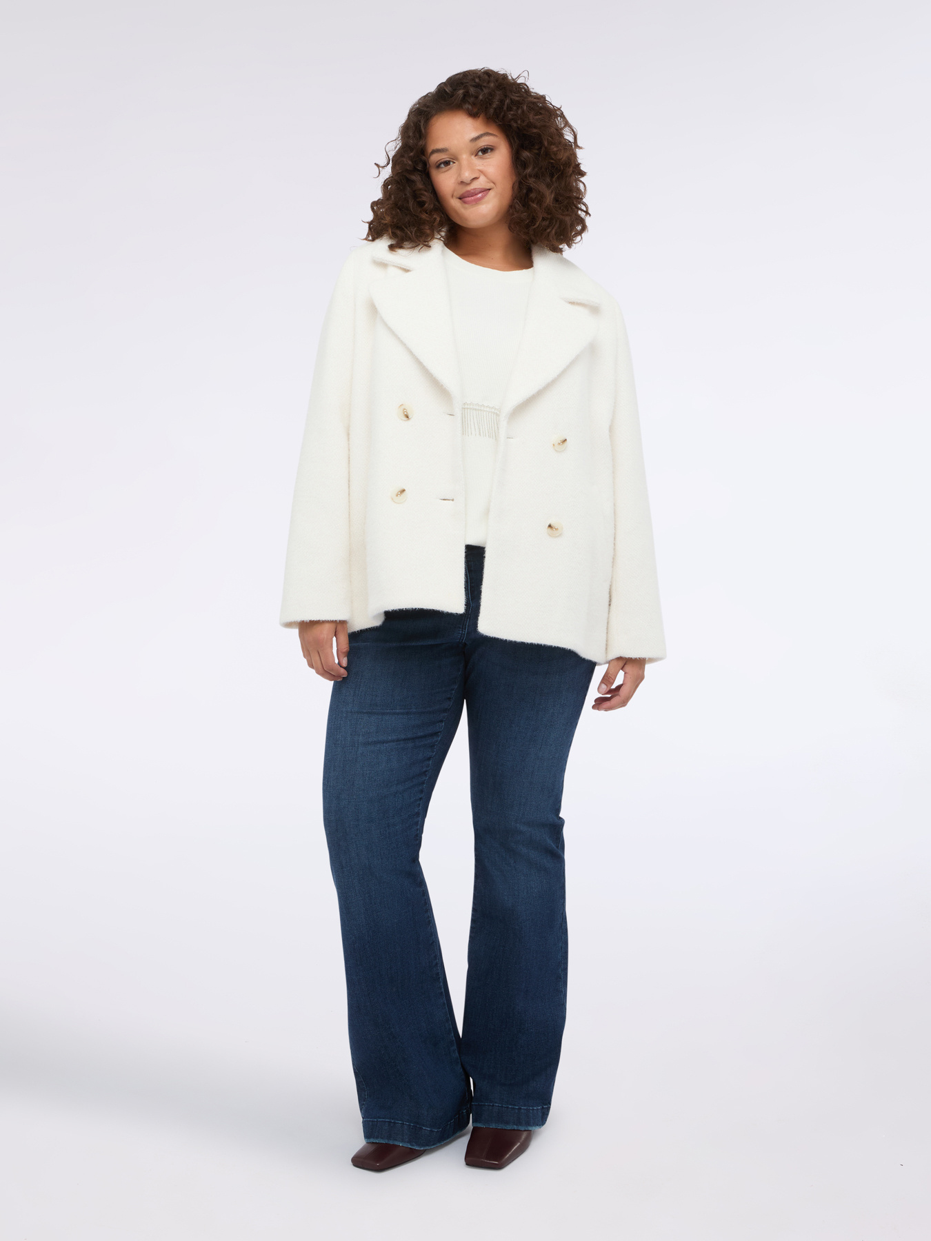 Cappotto con chiusura doppiopetto image number 4