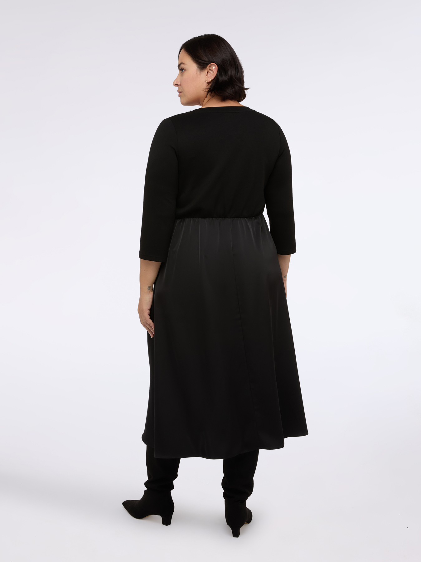 PRETTY hybrid dress with V-neckline image number 1