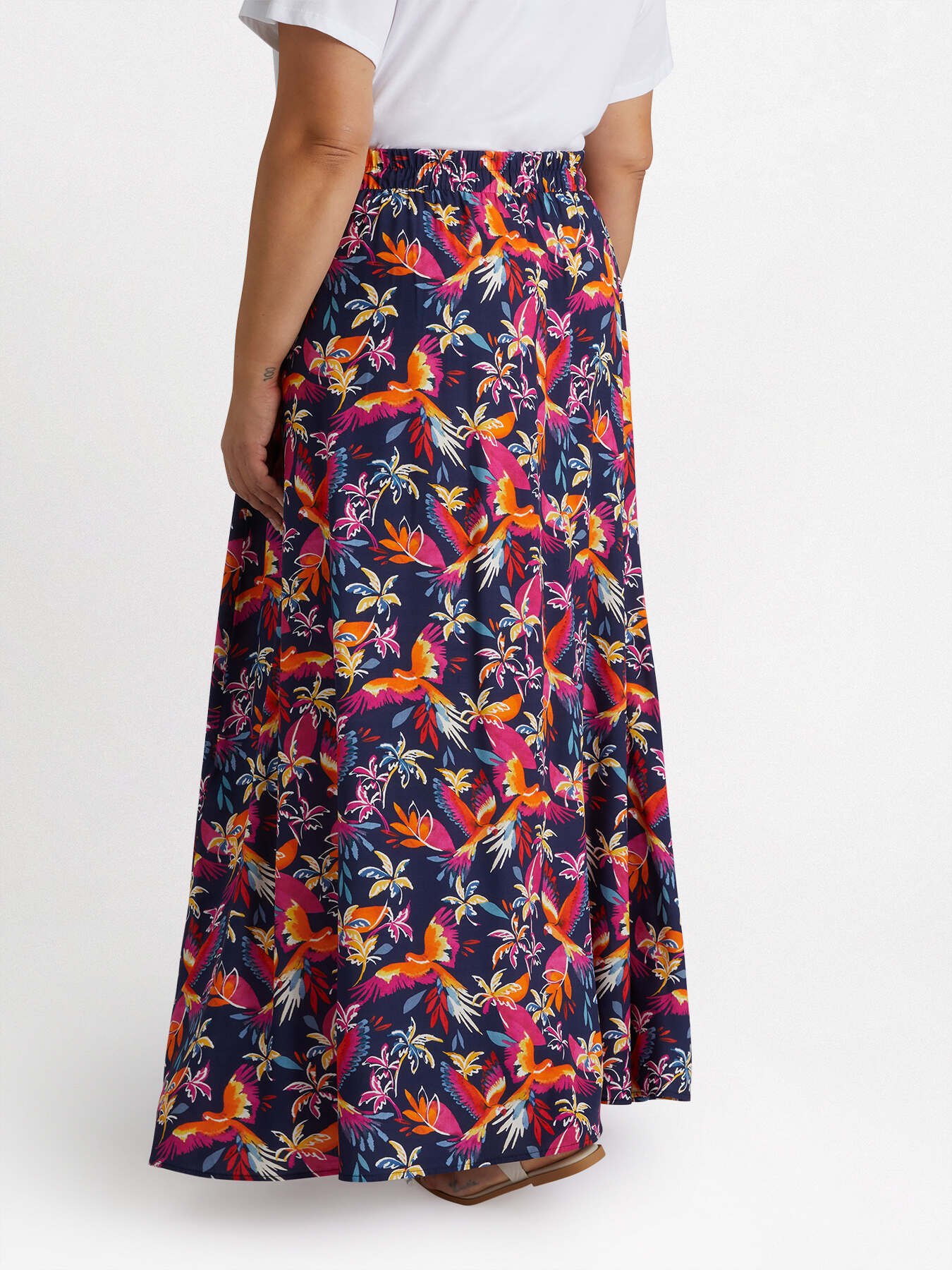 Parrot and Palm print long skirt image number 1