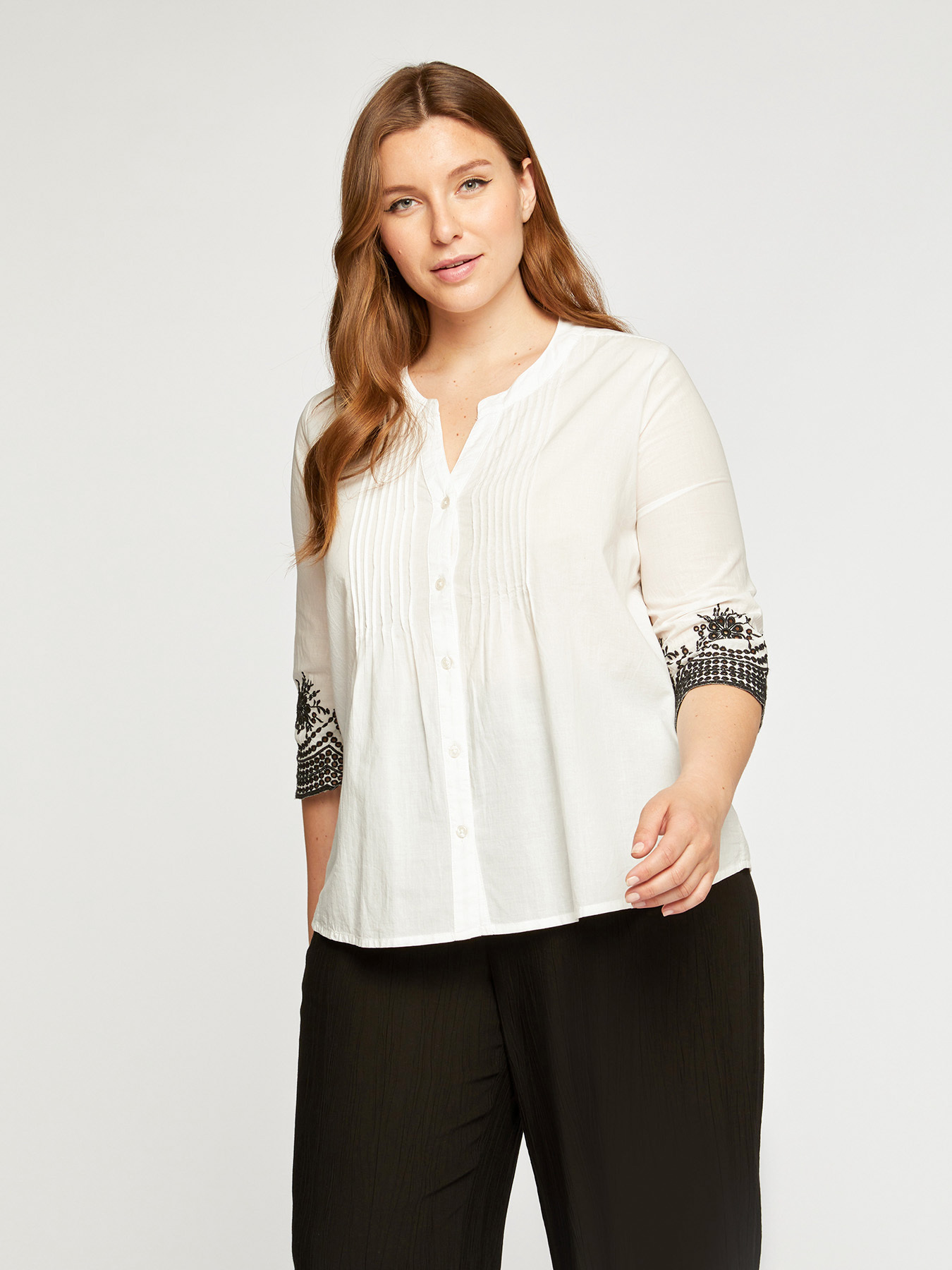 Camicia con ricamo image number 0