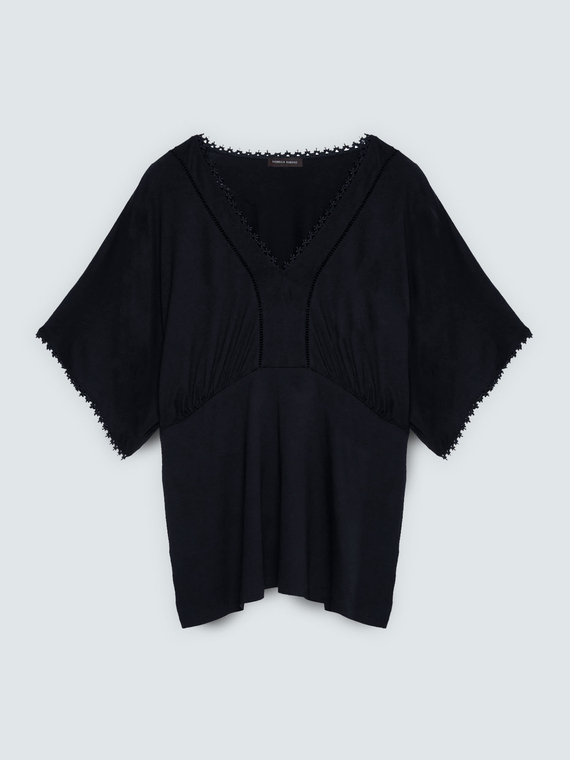 Viscose t-shirt with lace details