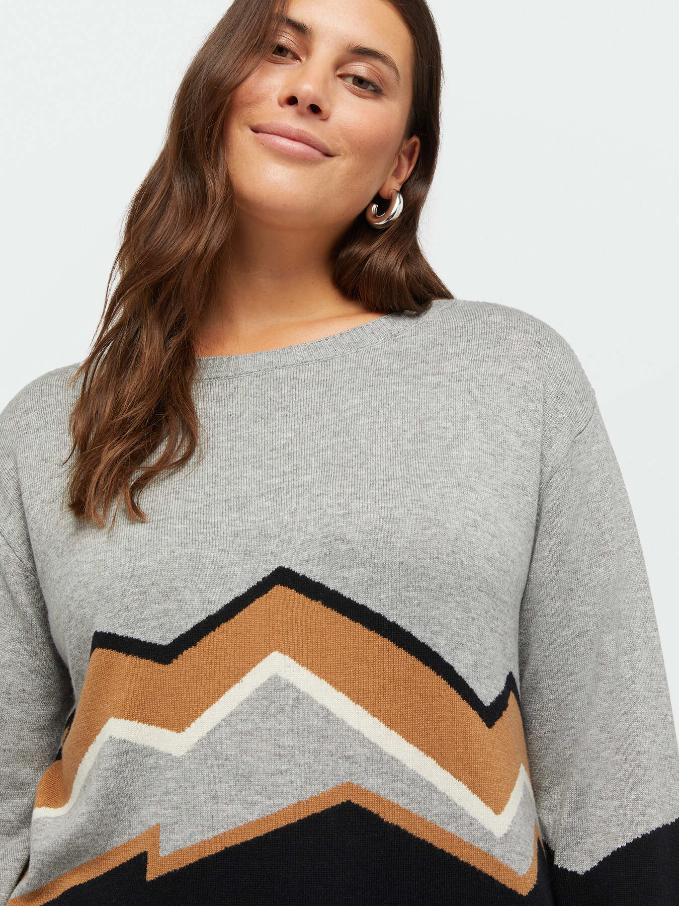 Mountain pattern sweater image number 3