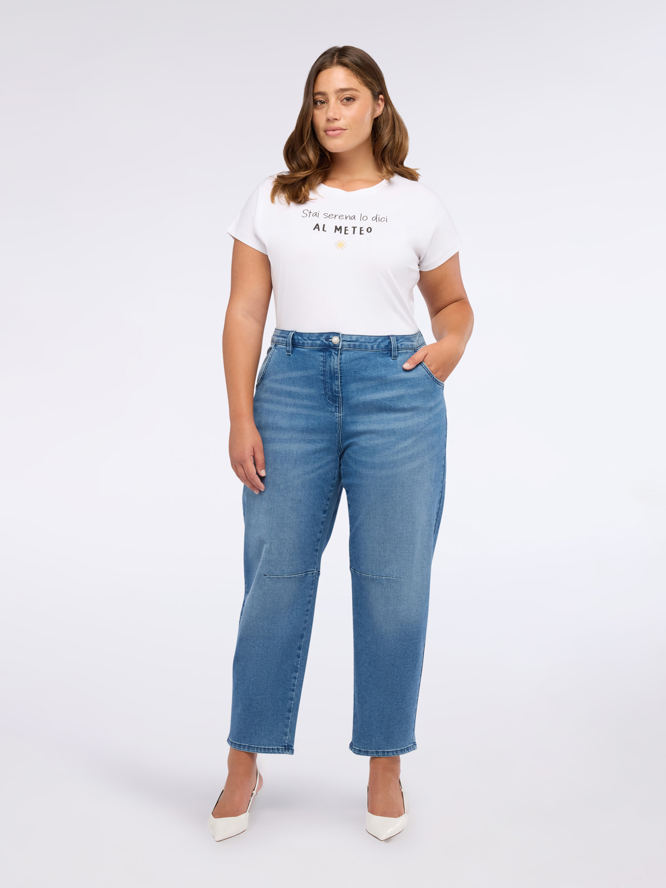Moon Fit Jeans image number 4