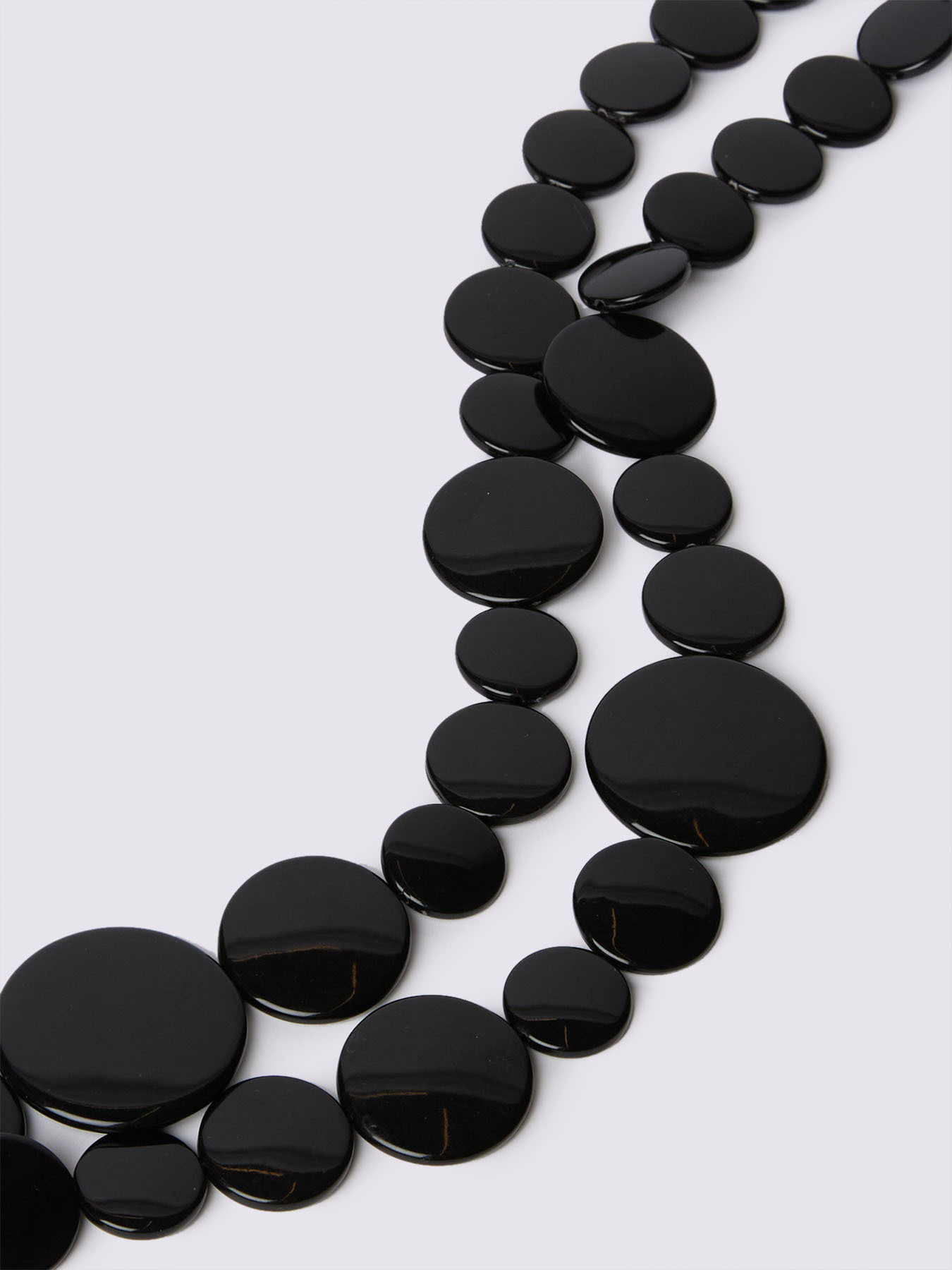 Collana con ciondoli circolari image number 2