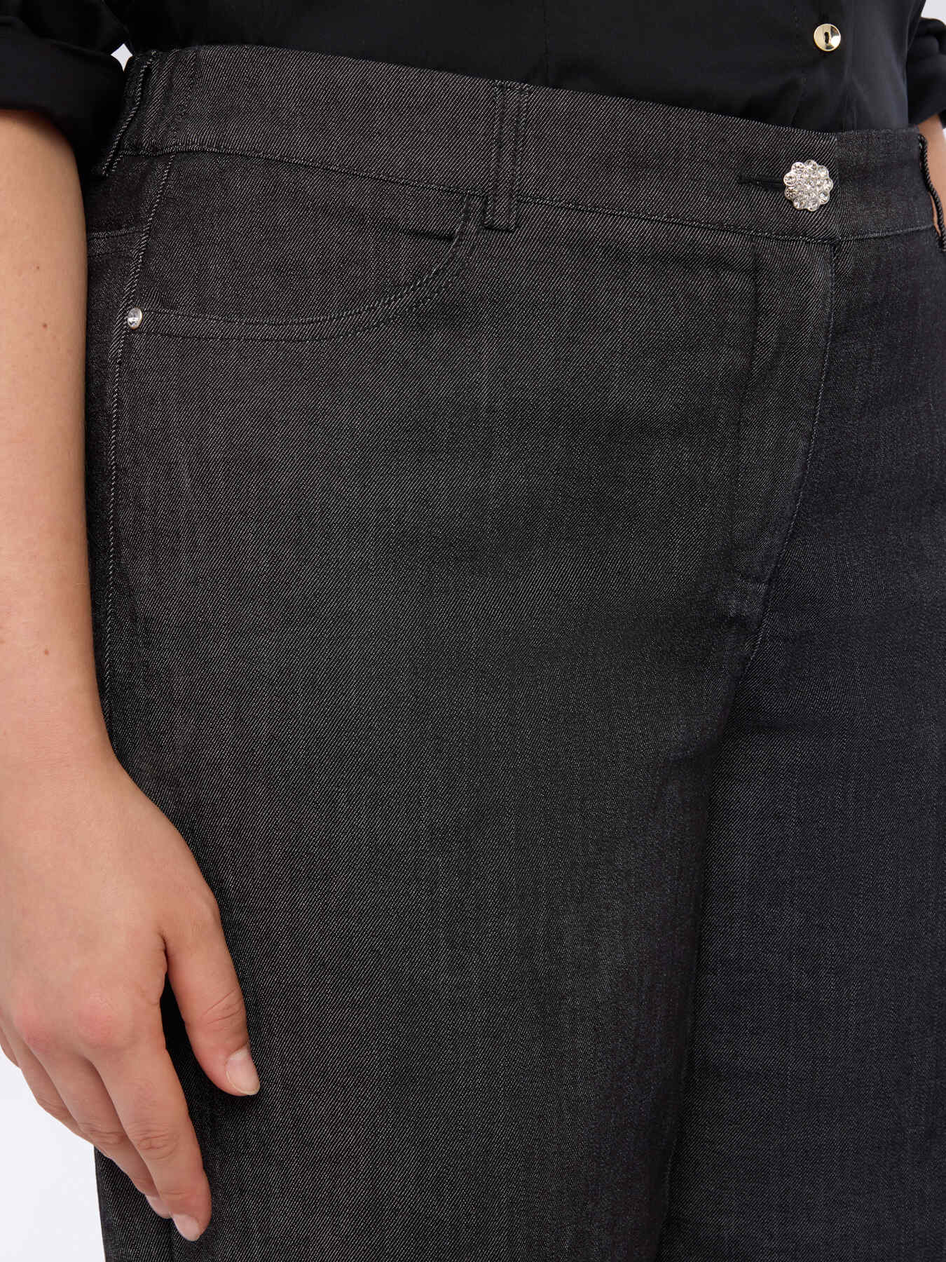 Wide leg jeans with jewel button image number 3
