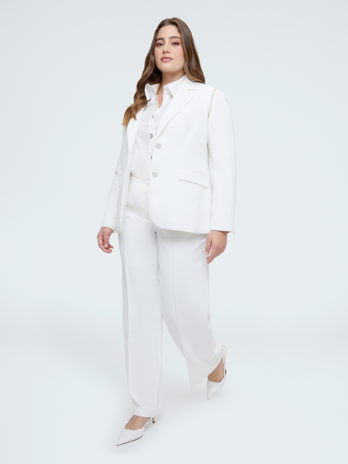 2-in-1 Blazer with Detachable Sleeves image number 2