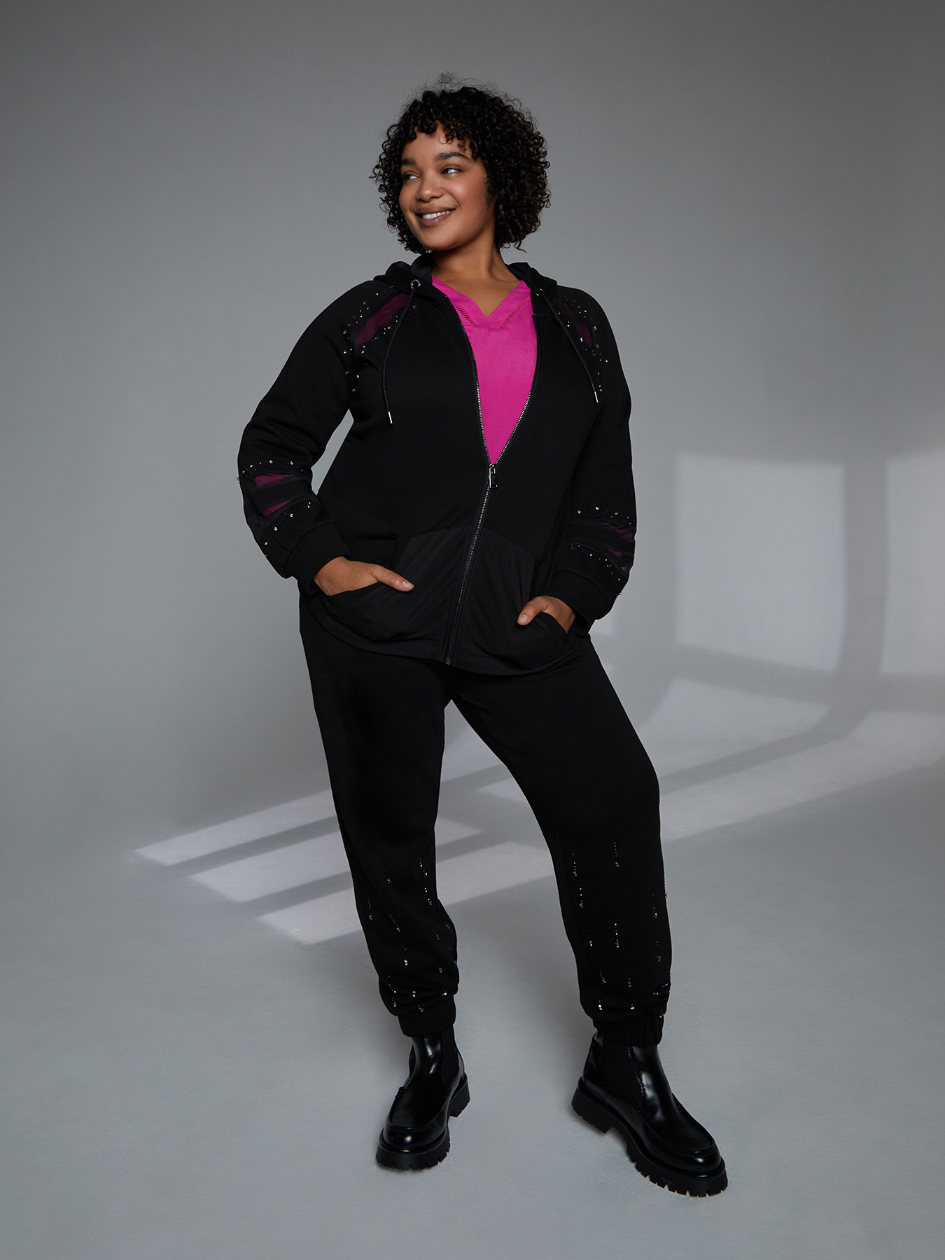 Mit Strasssteinen bestickte Joggers image number 0