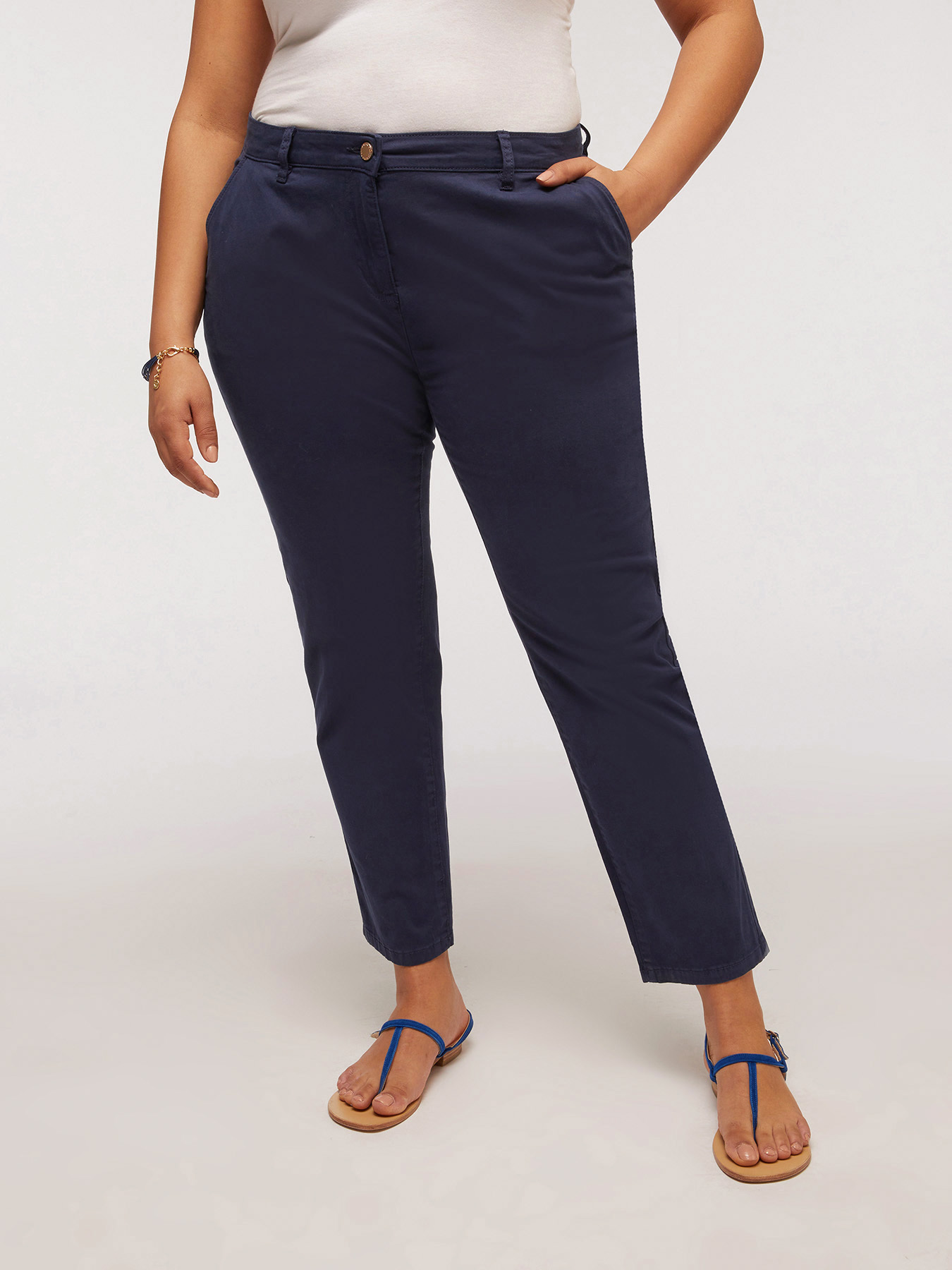 Pantaloni chinos in cotone image number 2