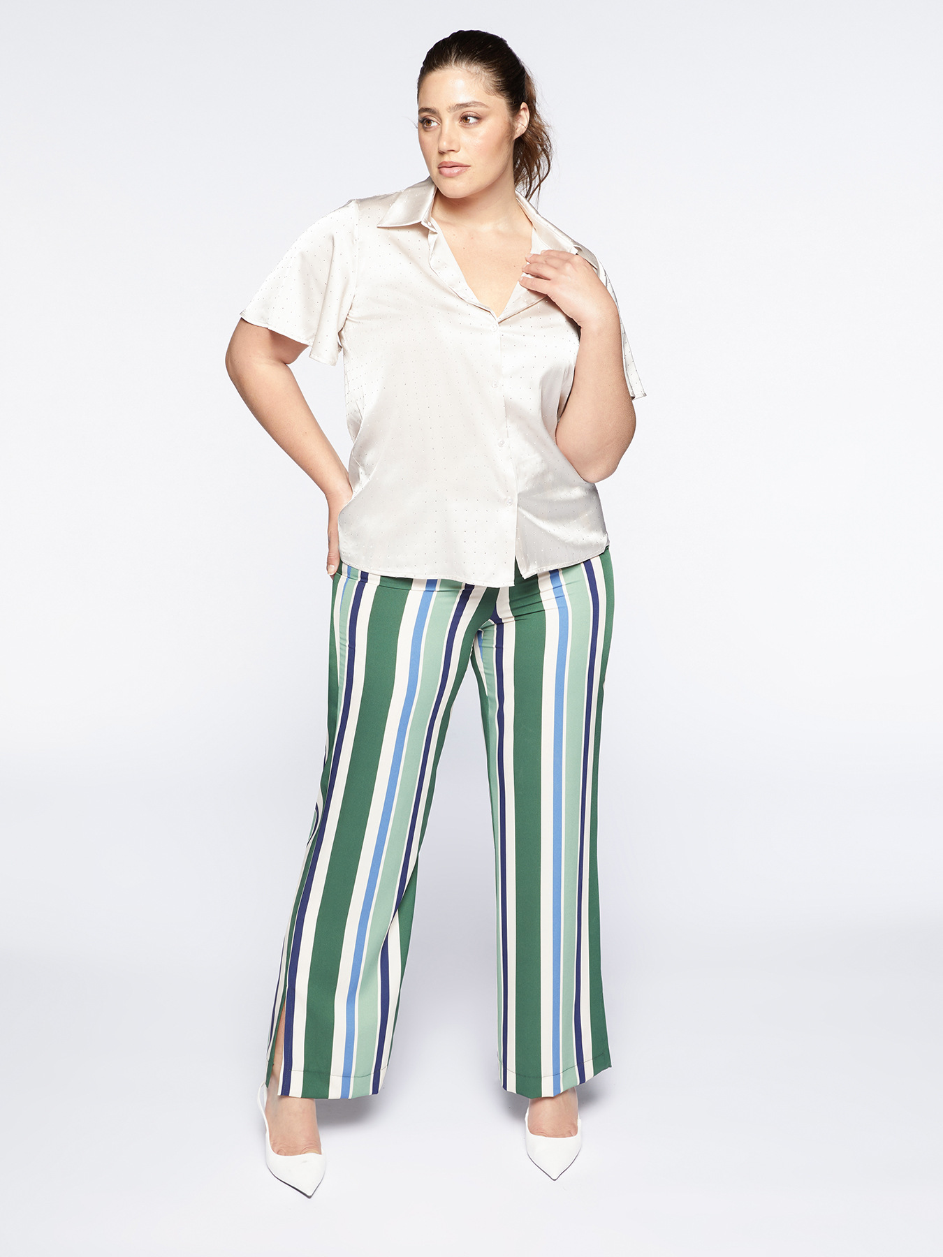 Camicia in raso con micro borchie image number 1