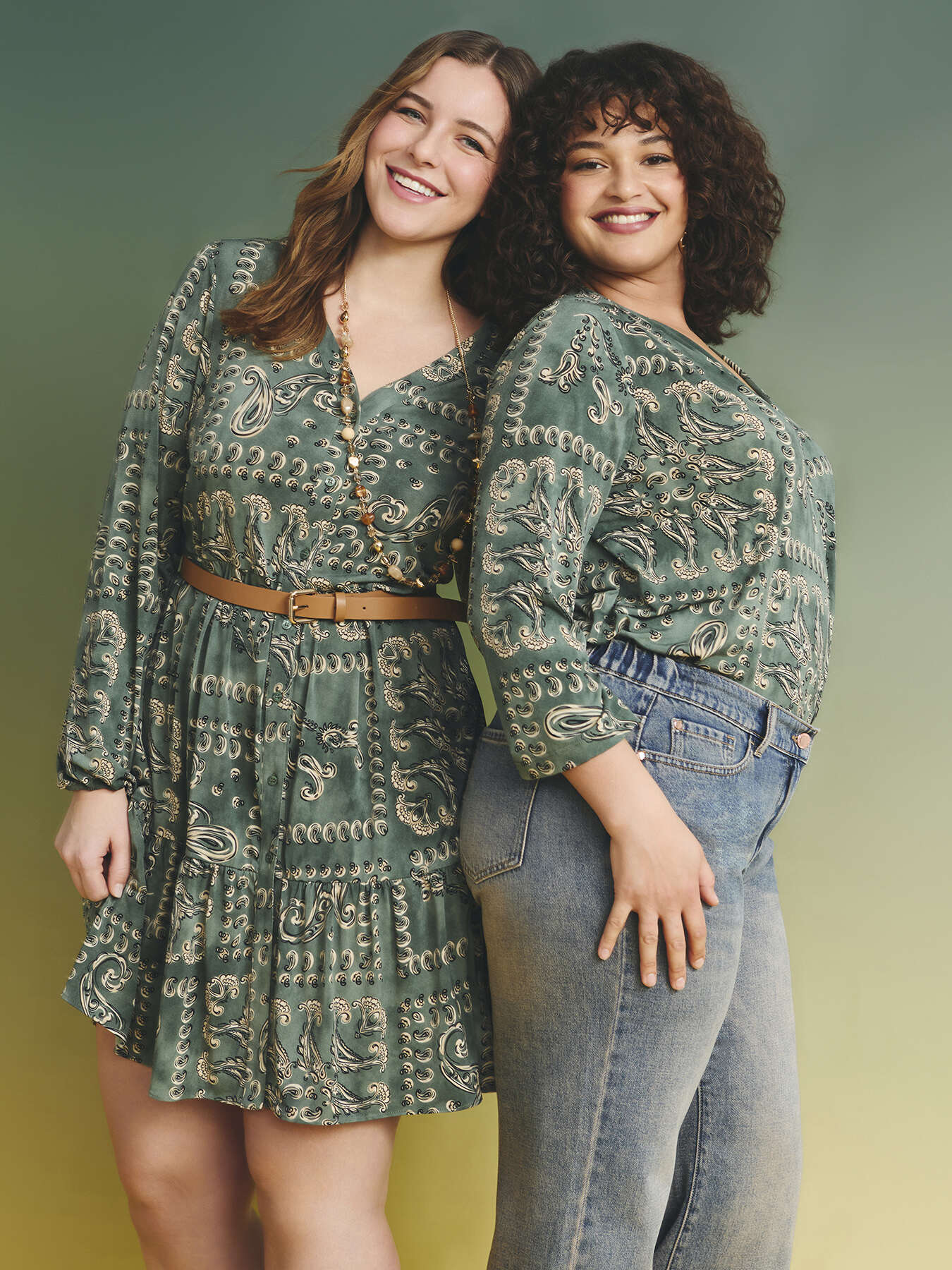 SMILE dress with paisley print image number 4