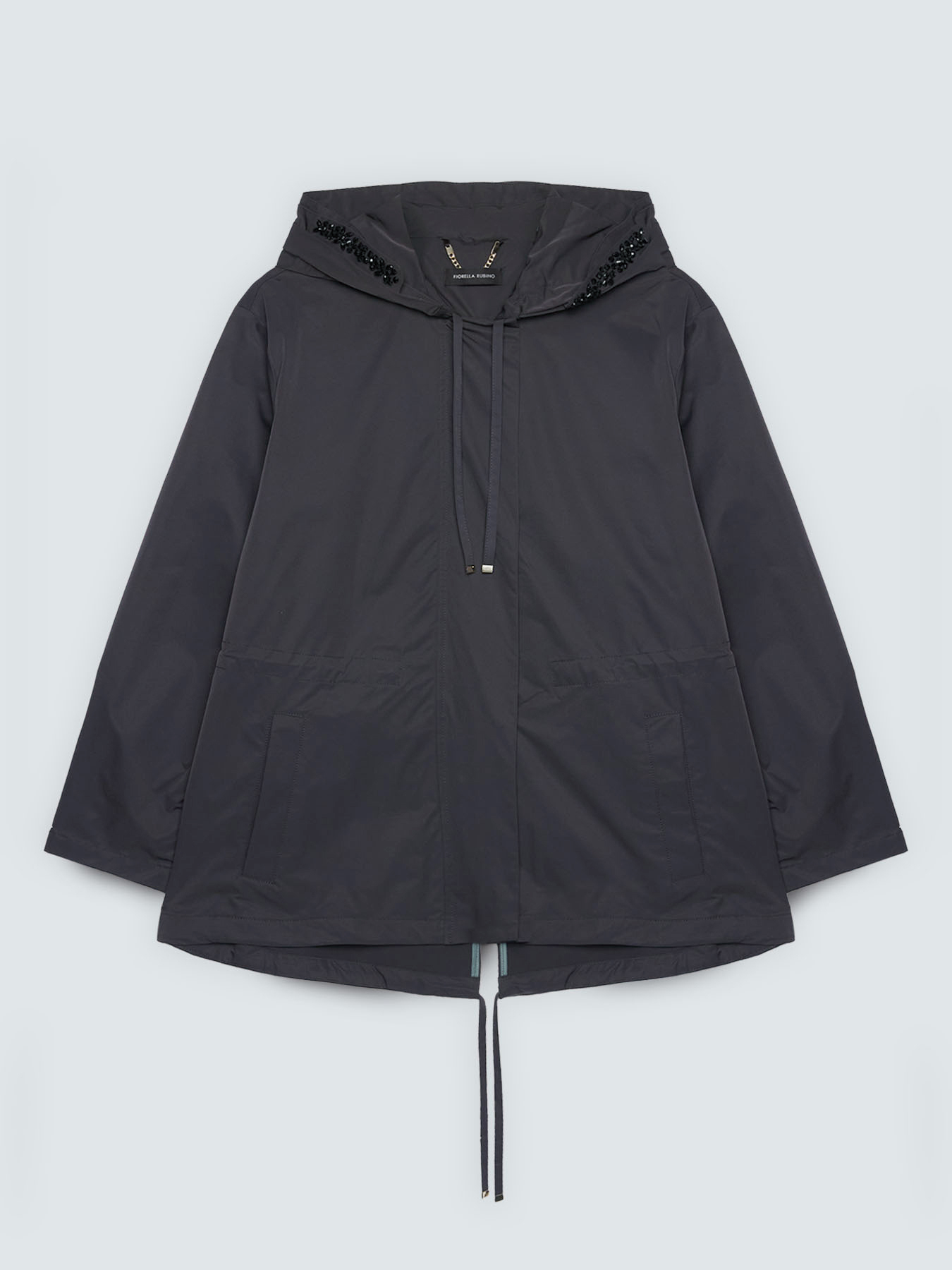 Parka con capucha y aplicaciones image number 5