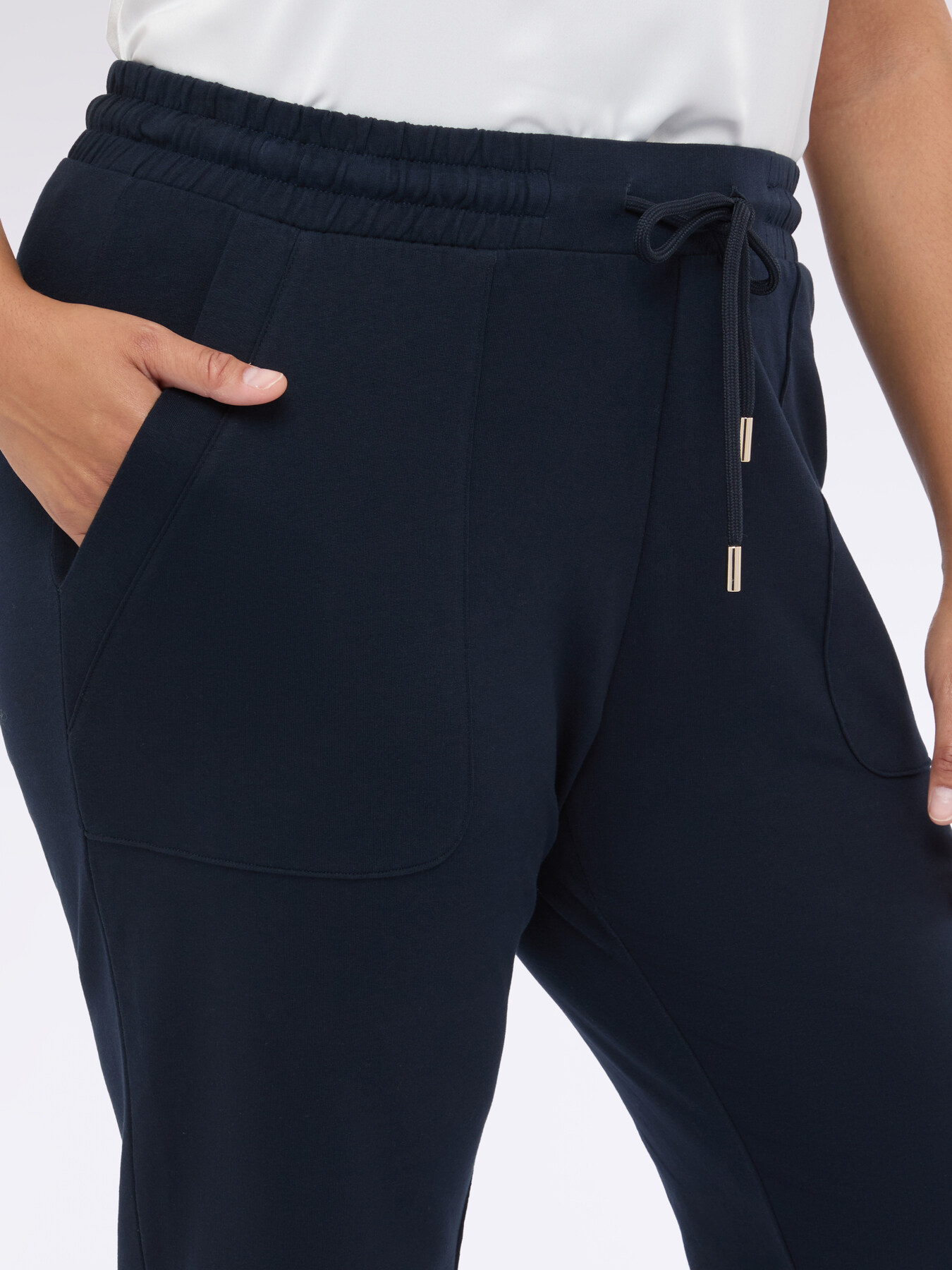 Jogginghose aus Baumwollfleece mit Kordelzug image number 3