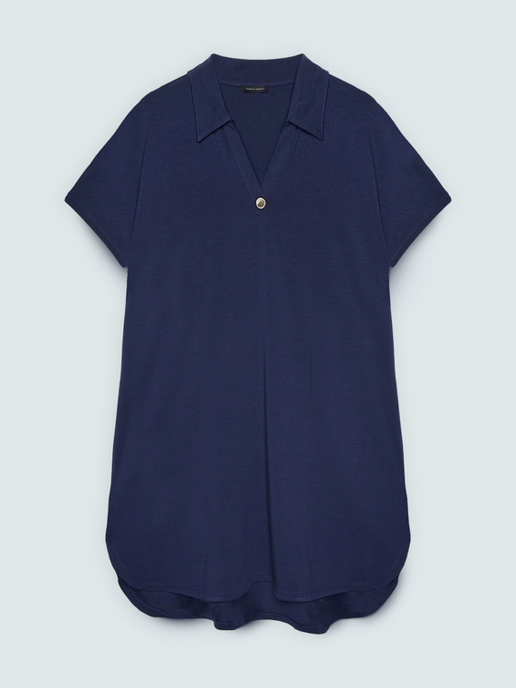 Kleid mit Polokragen und Schmuckknopf