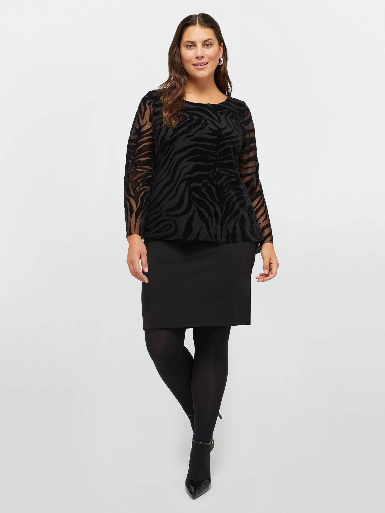 Zebra striped devor&eacute; tulle t-shirt image number 3