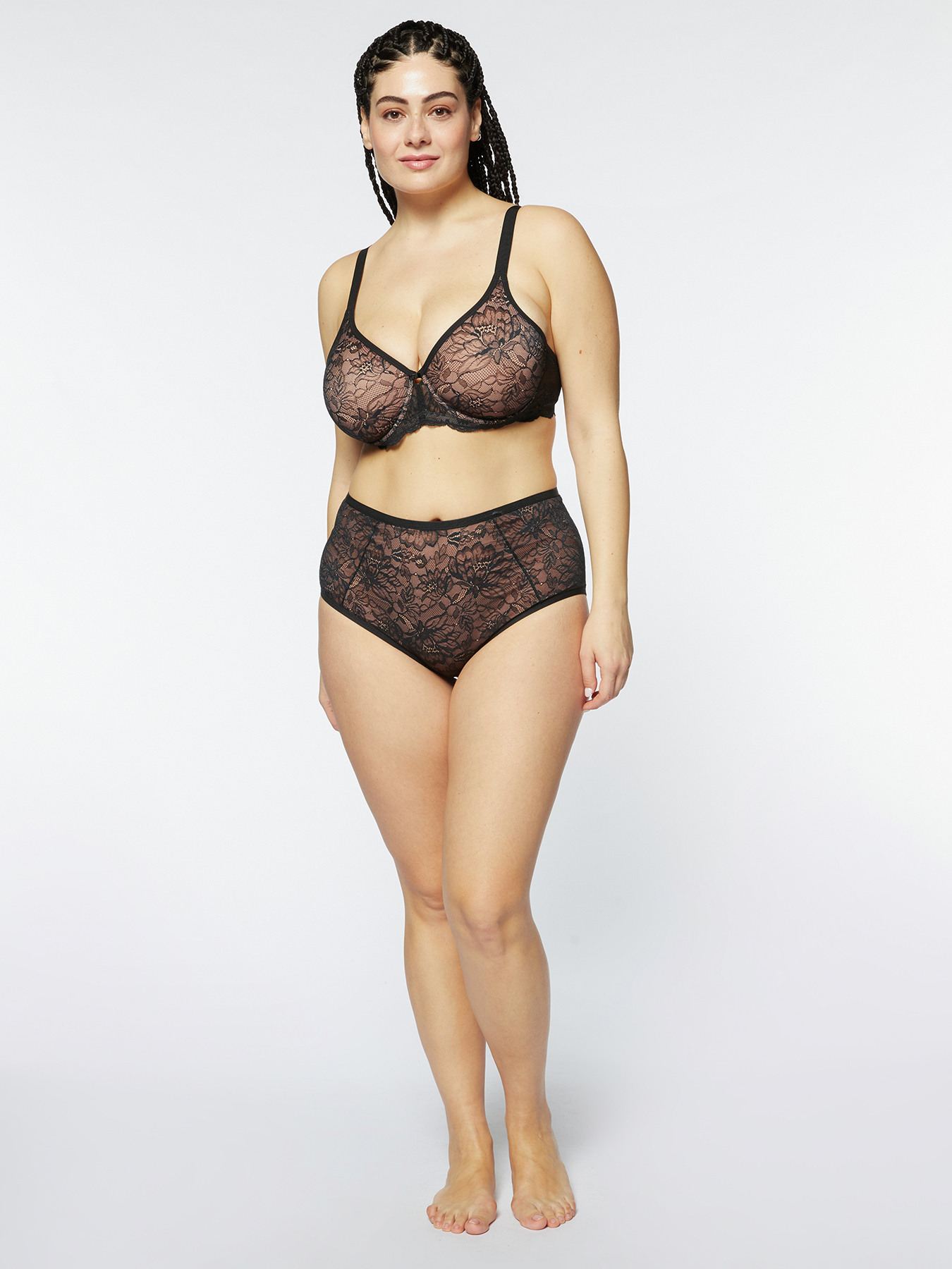 Triumph underwire bra cup size E image number 3