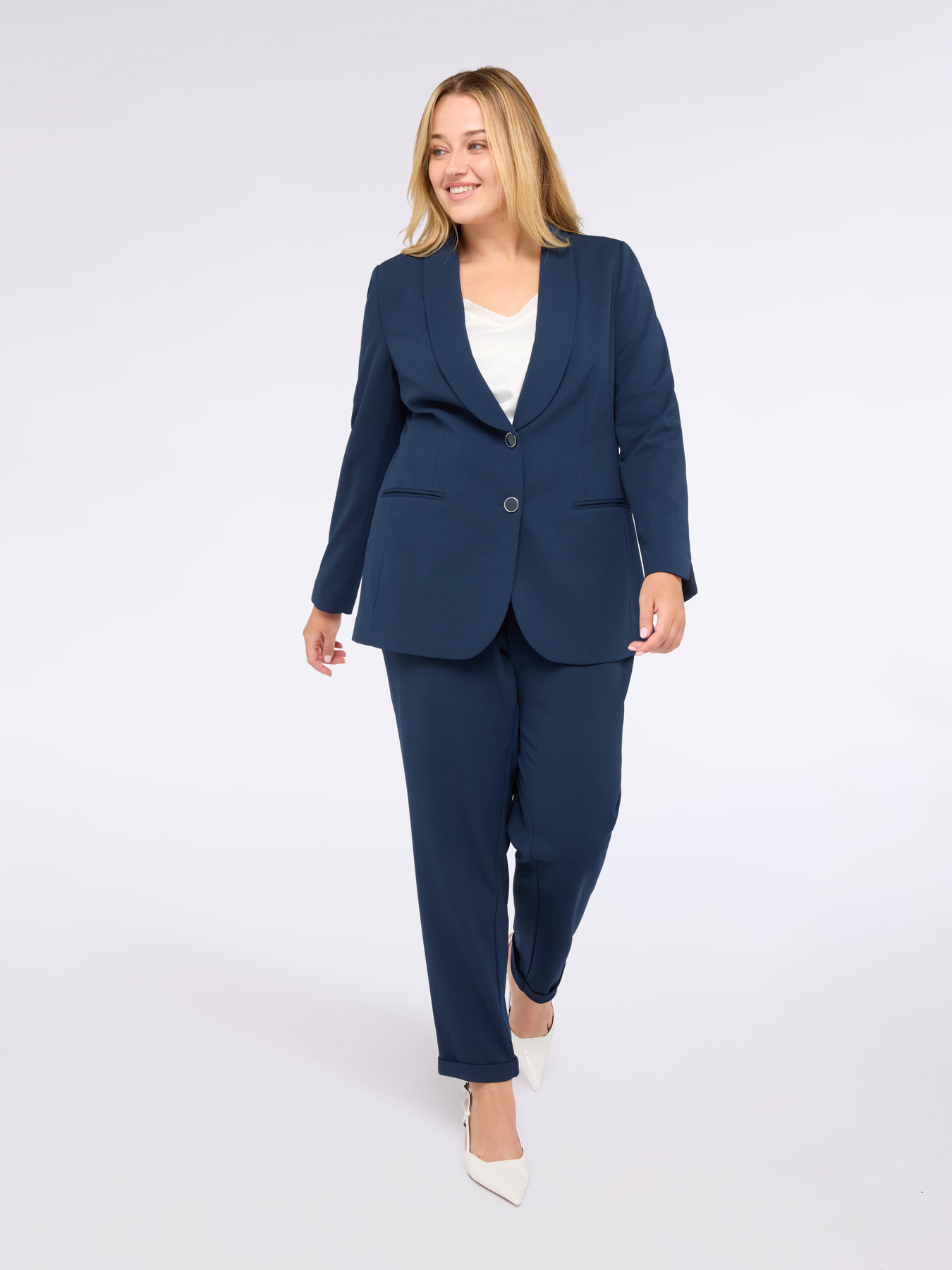 Fitted blazer in stretch fabric image number 1