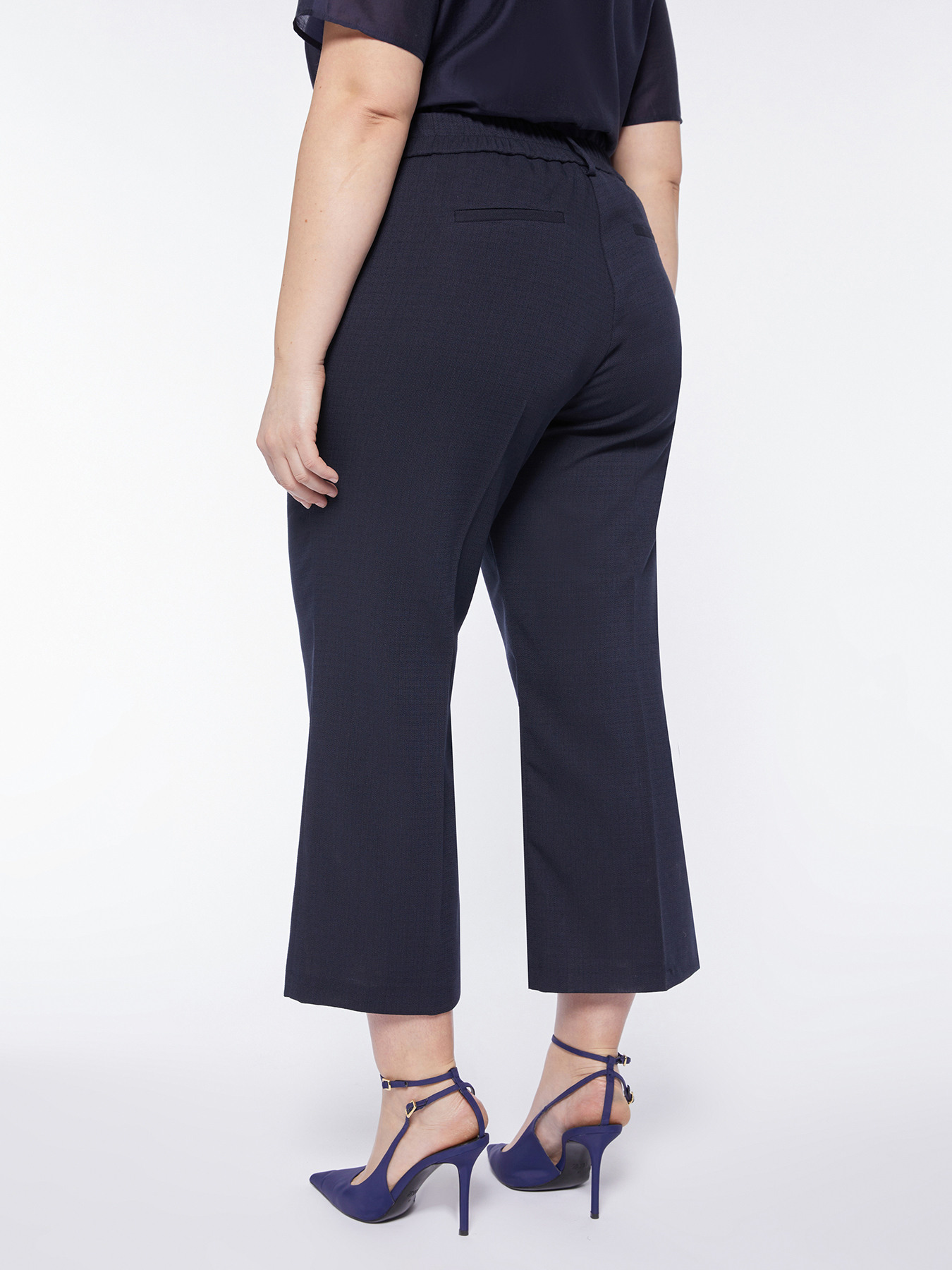 Pantaloni cropped eleganti