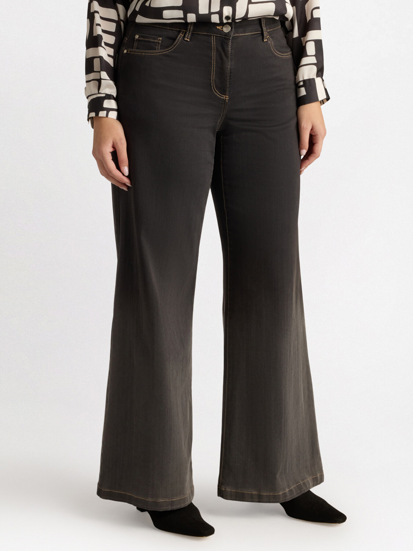 Black washed wide leg jeans image number 2