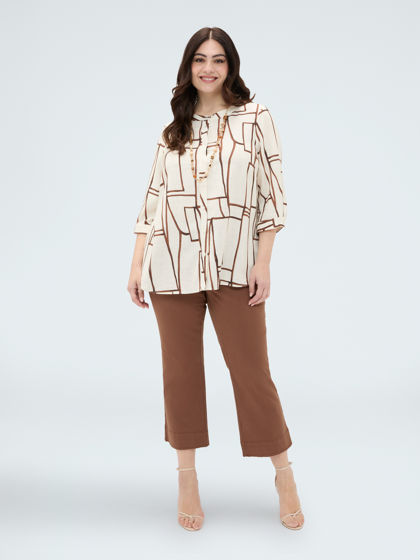 Blouse imprim&eacute; g&eacute;om&eacute;trique en viscose image number 3
