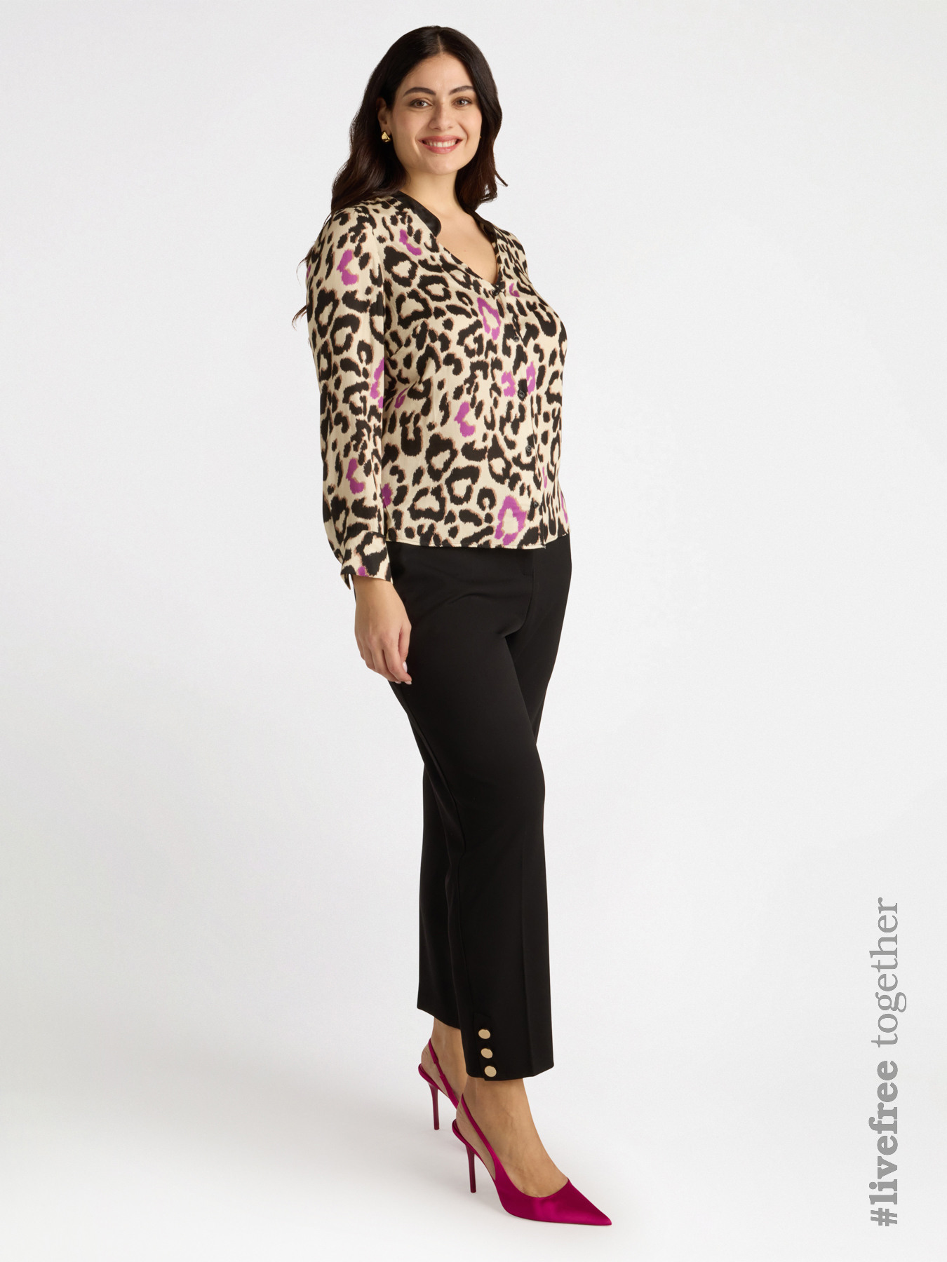 New York trousers with buttons at the hem image number 1