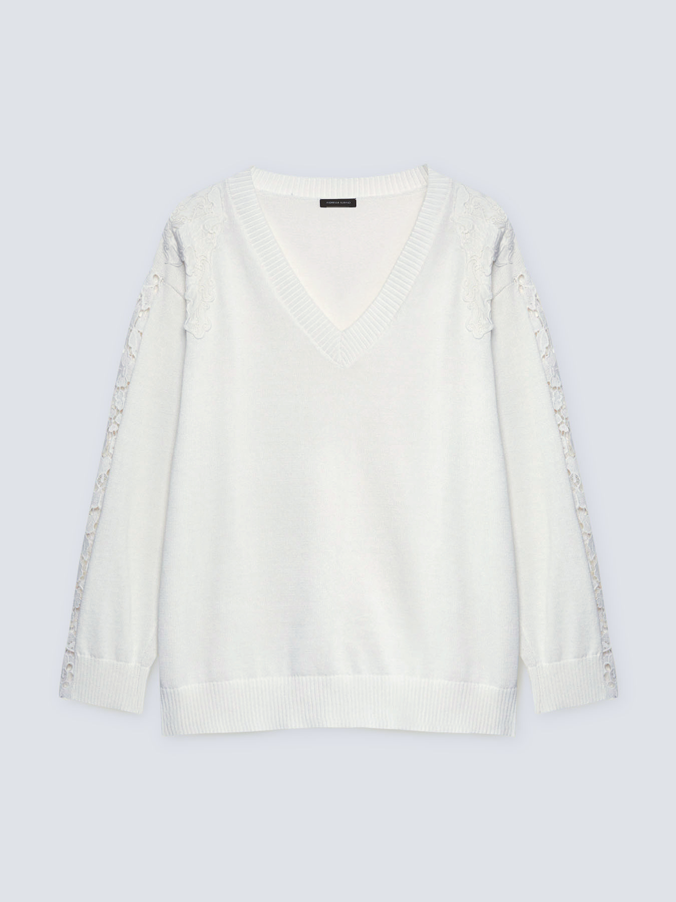 Pullover mit Makramee-Spitze image number 3