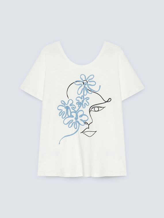 Camiseta bordada con flores y cara